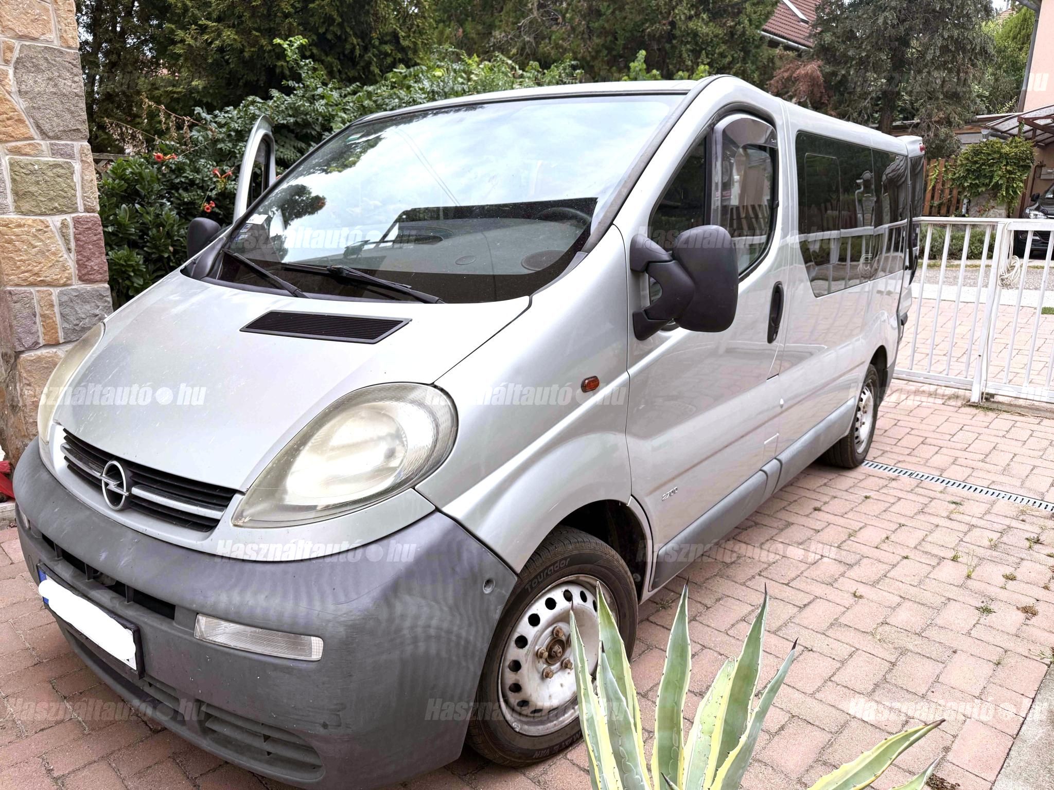 OPEL VIVARO 2004/4 - 1