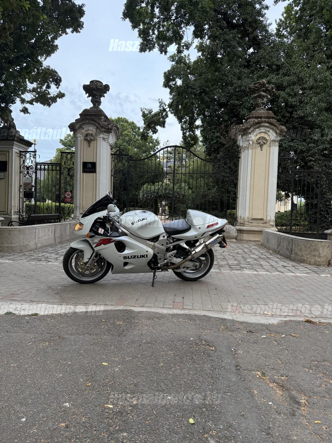 SUZUKI TL 1000 R 2000/4 - 1