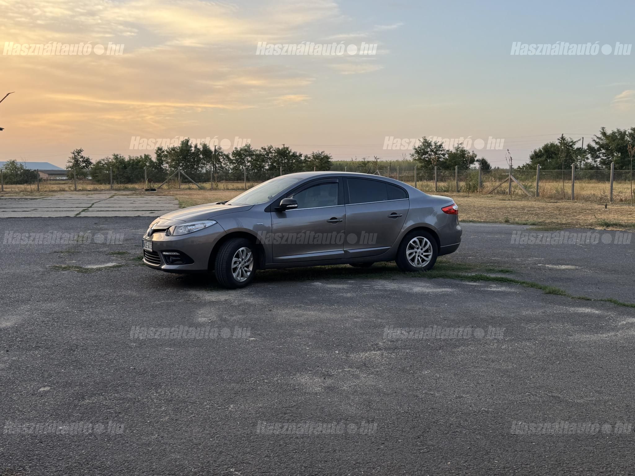 RENAULT FLUENCE 2016 - 1