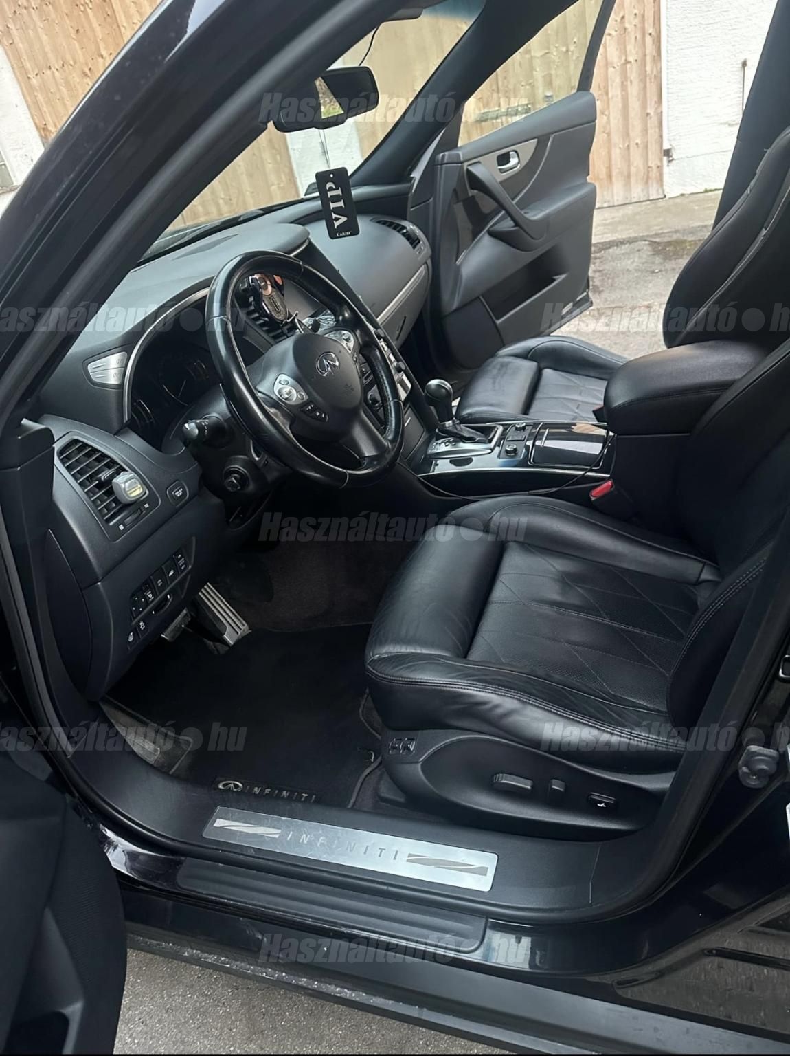 INFINITI QX70 2014/12 - 1