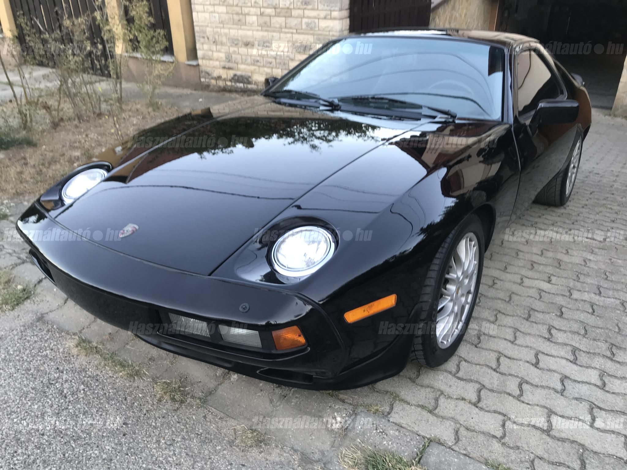 PORSCHE 928 1982 - 1