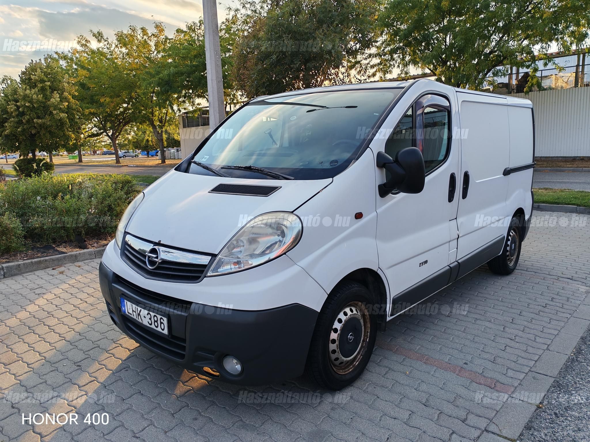 OPEL VIVARO 2008/9 - 1