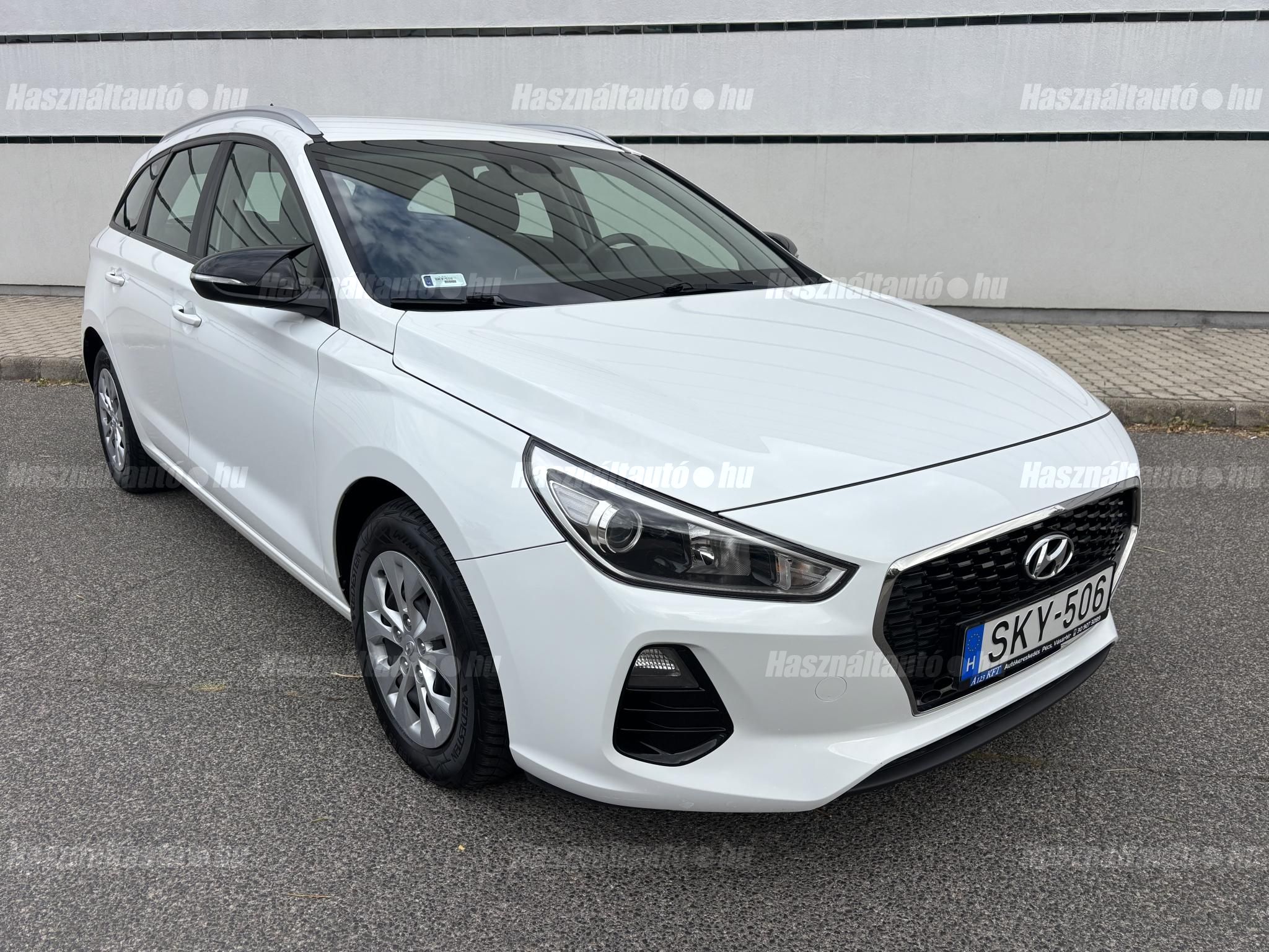 HYUNDAI I30 2018/7 - 1