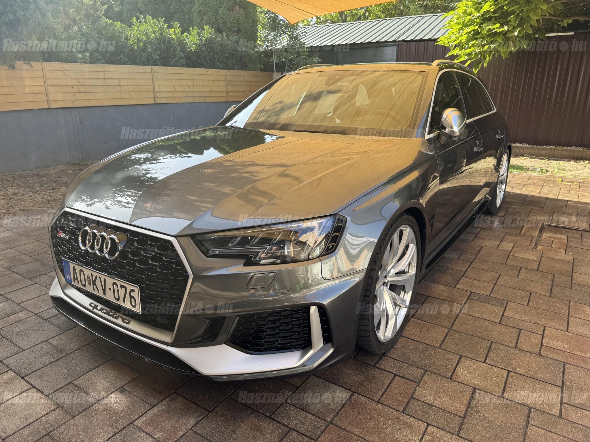 AUDI RS4 2018/7 - 1