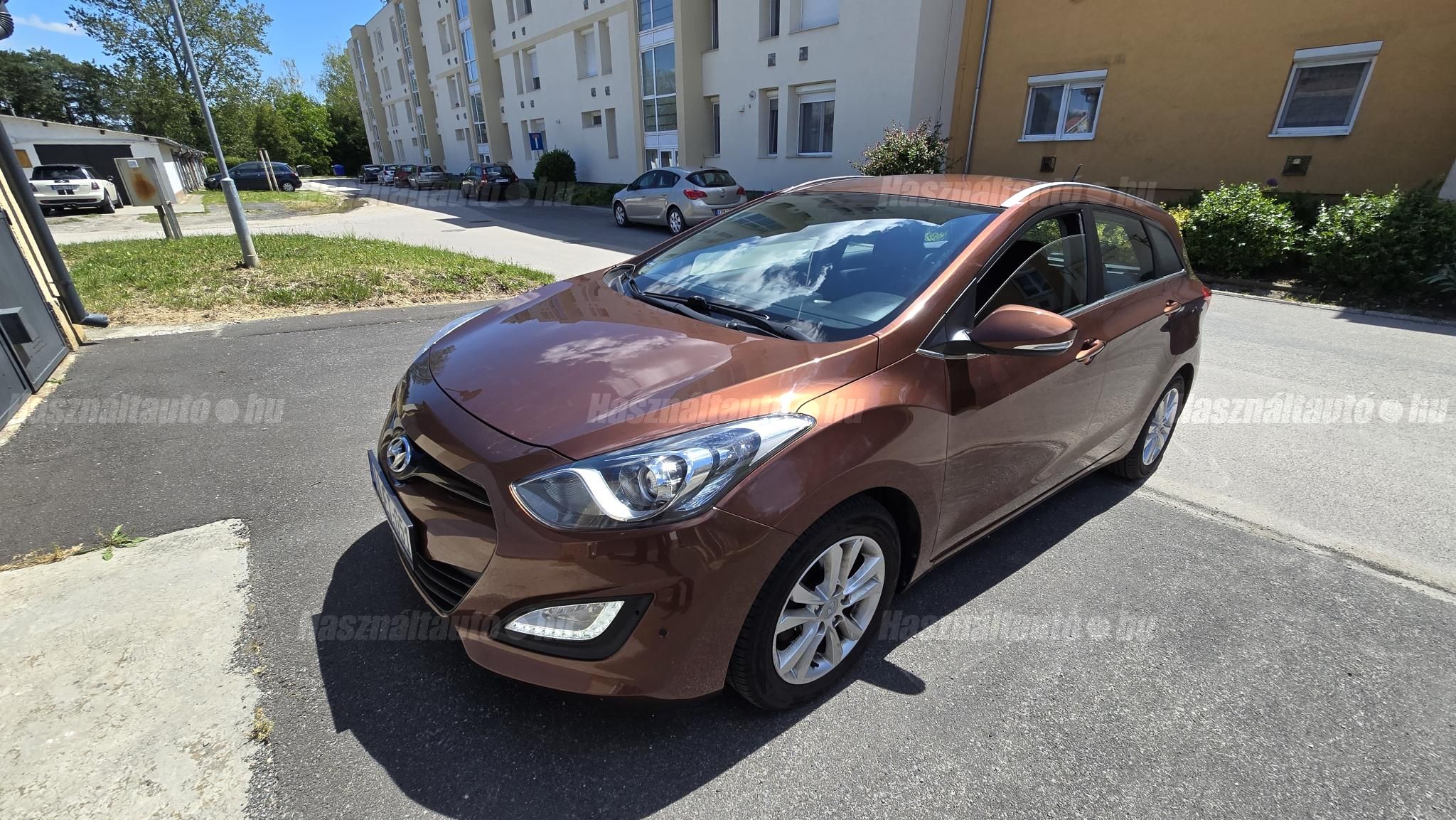 HYUNDAI I30 2014/7 - 1