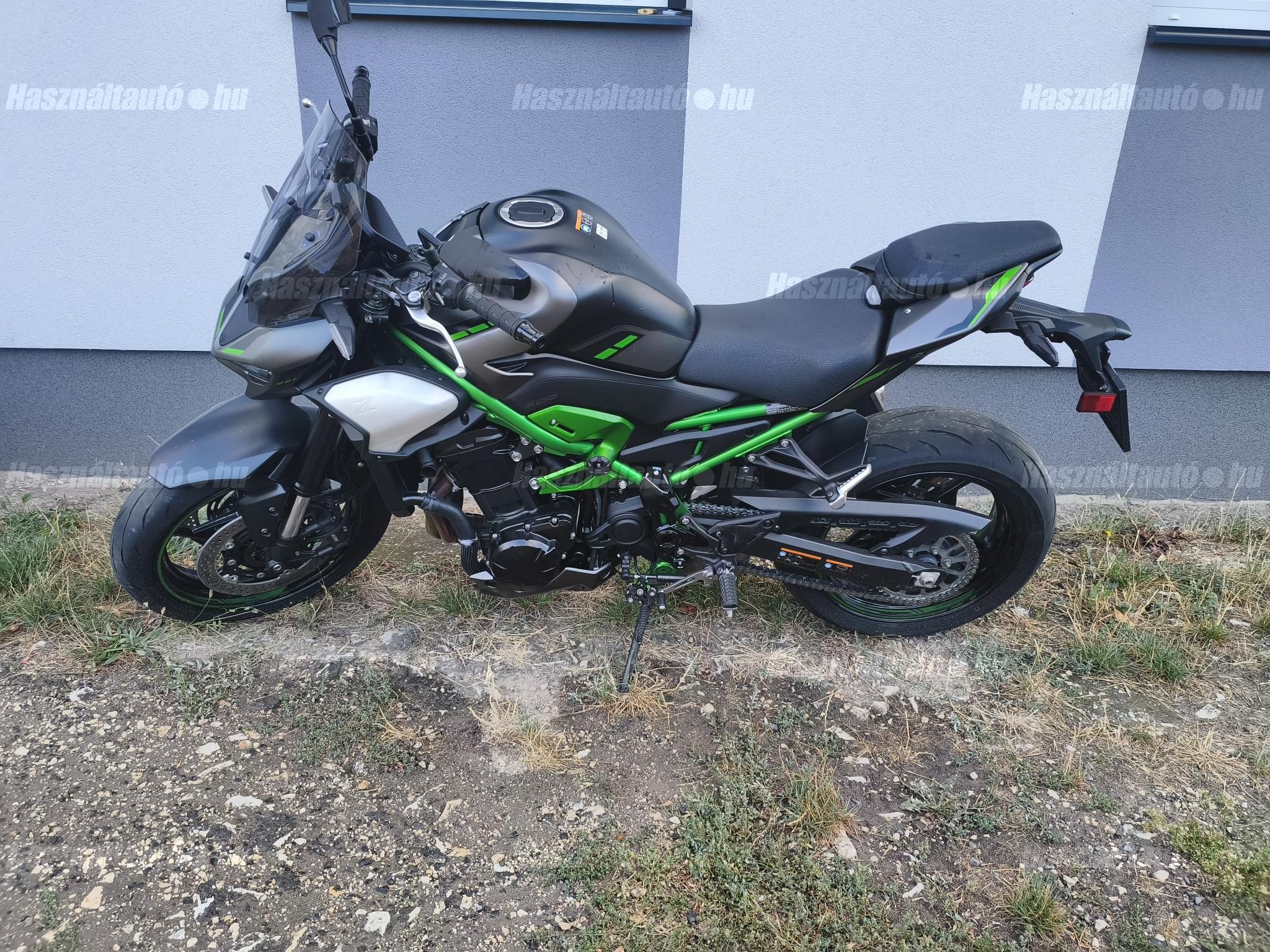KAWASAKI Z 900 2025/6 - 1