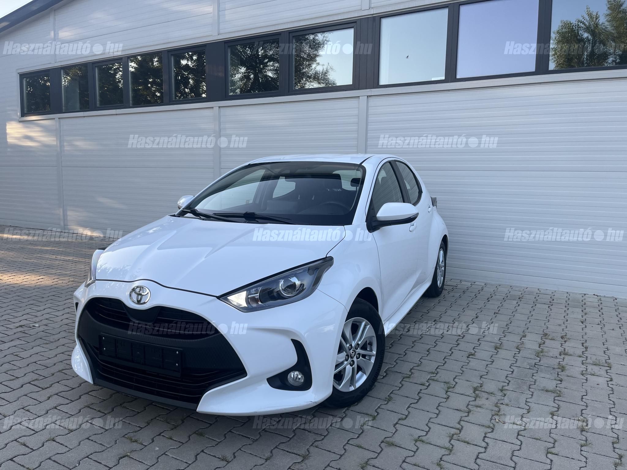 TOYOTA YARIS 2024/4 - 1