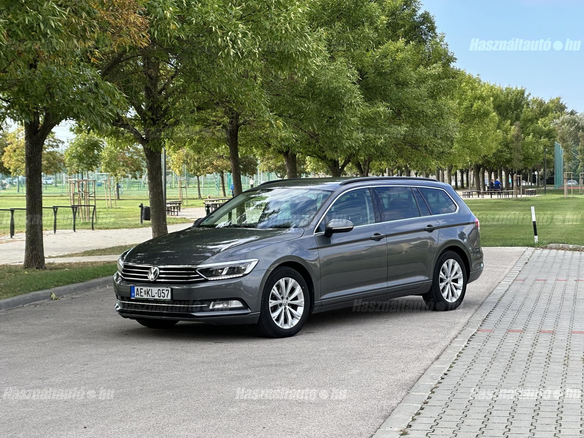 VOLKSWAGEN PASSAT 2017 - 1