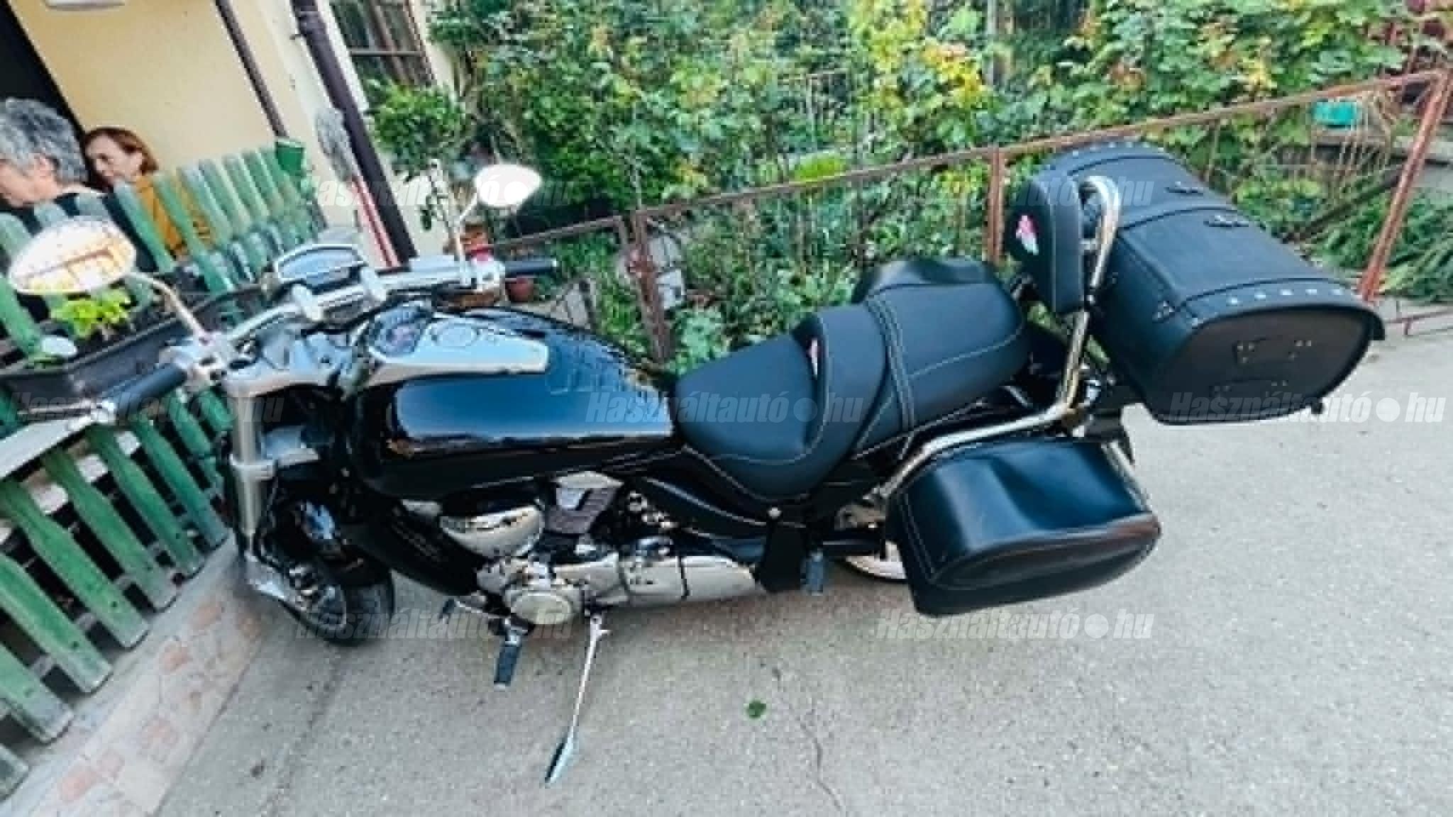 SUZUKI VZR 1800 2011 - 1