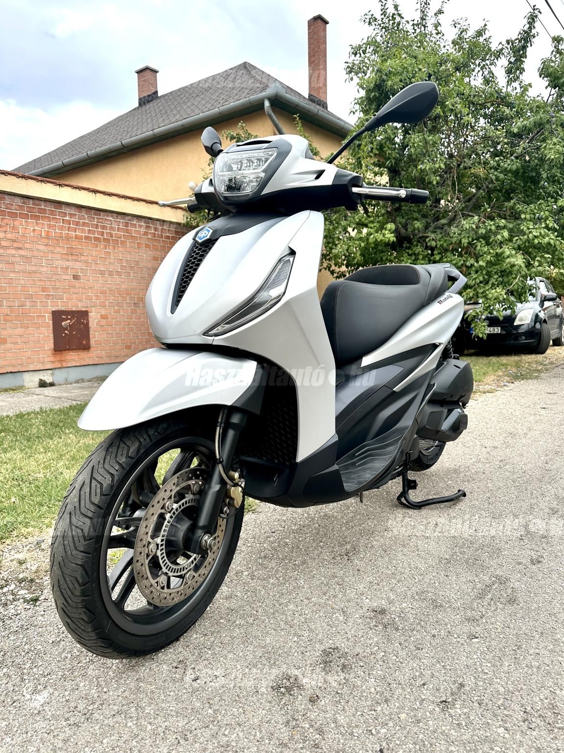 PIAGGIO BEVERLY 300 2022/6 - 1