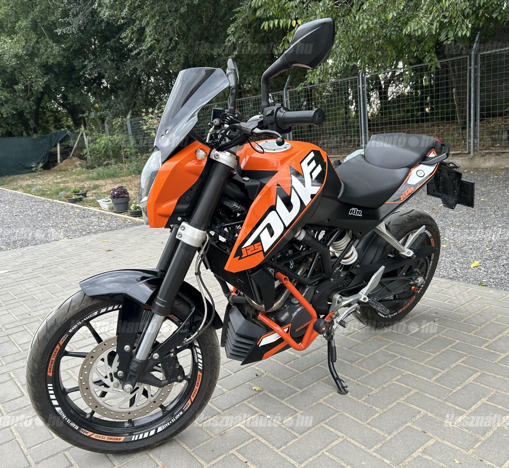 KTM 125 DUKE 2012 - 1