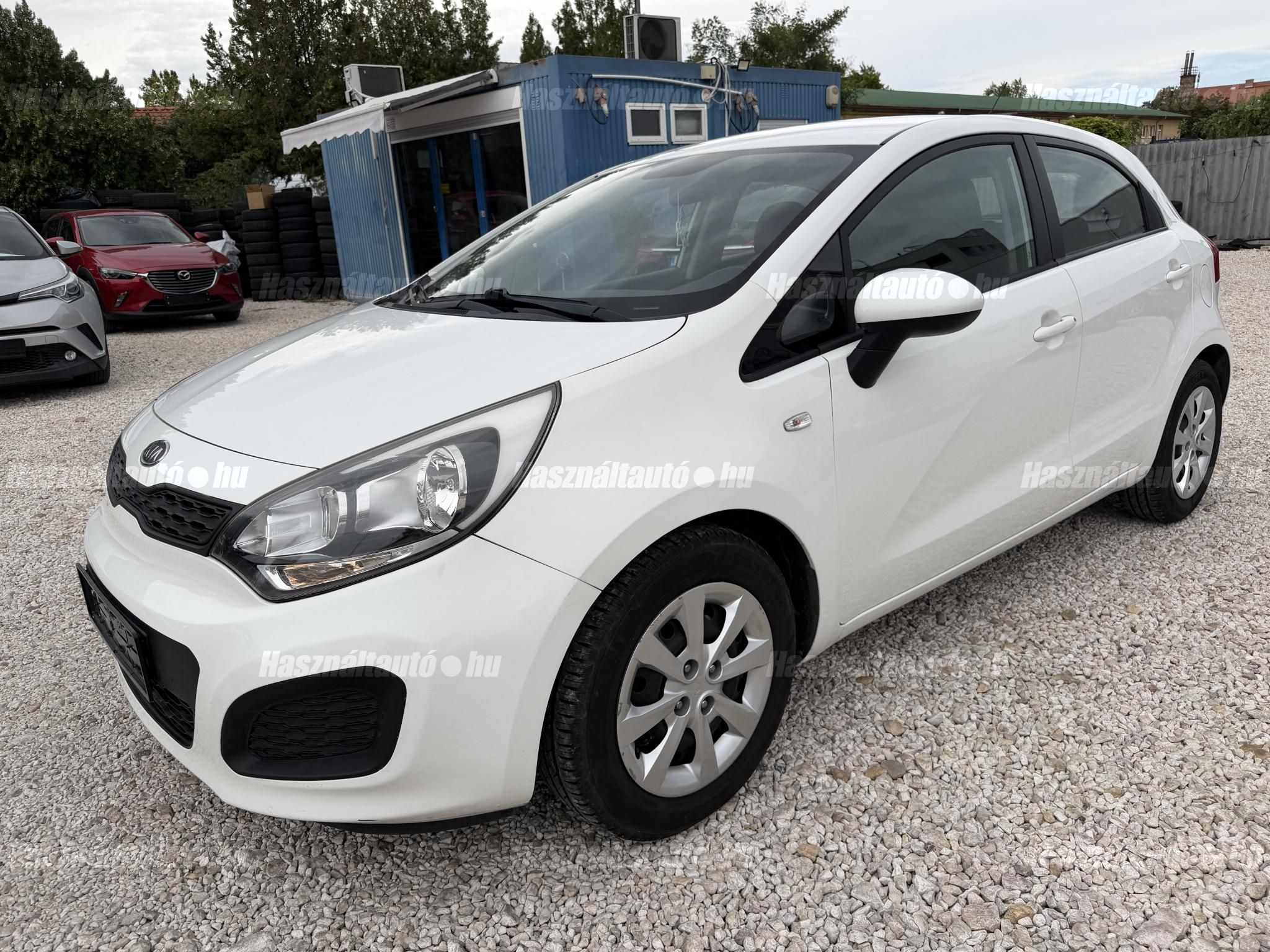 KIA RIO 2012/4 - 1