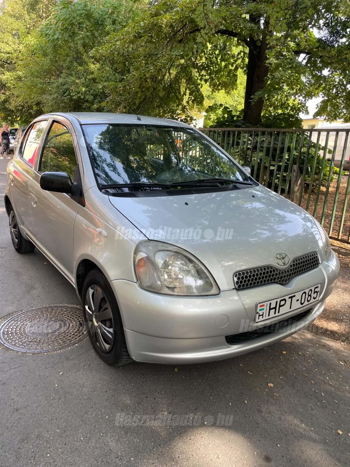 TOYOTA YARIS 2002 - 1