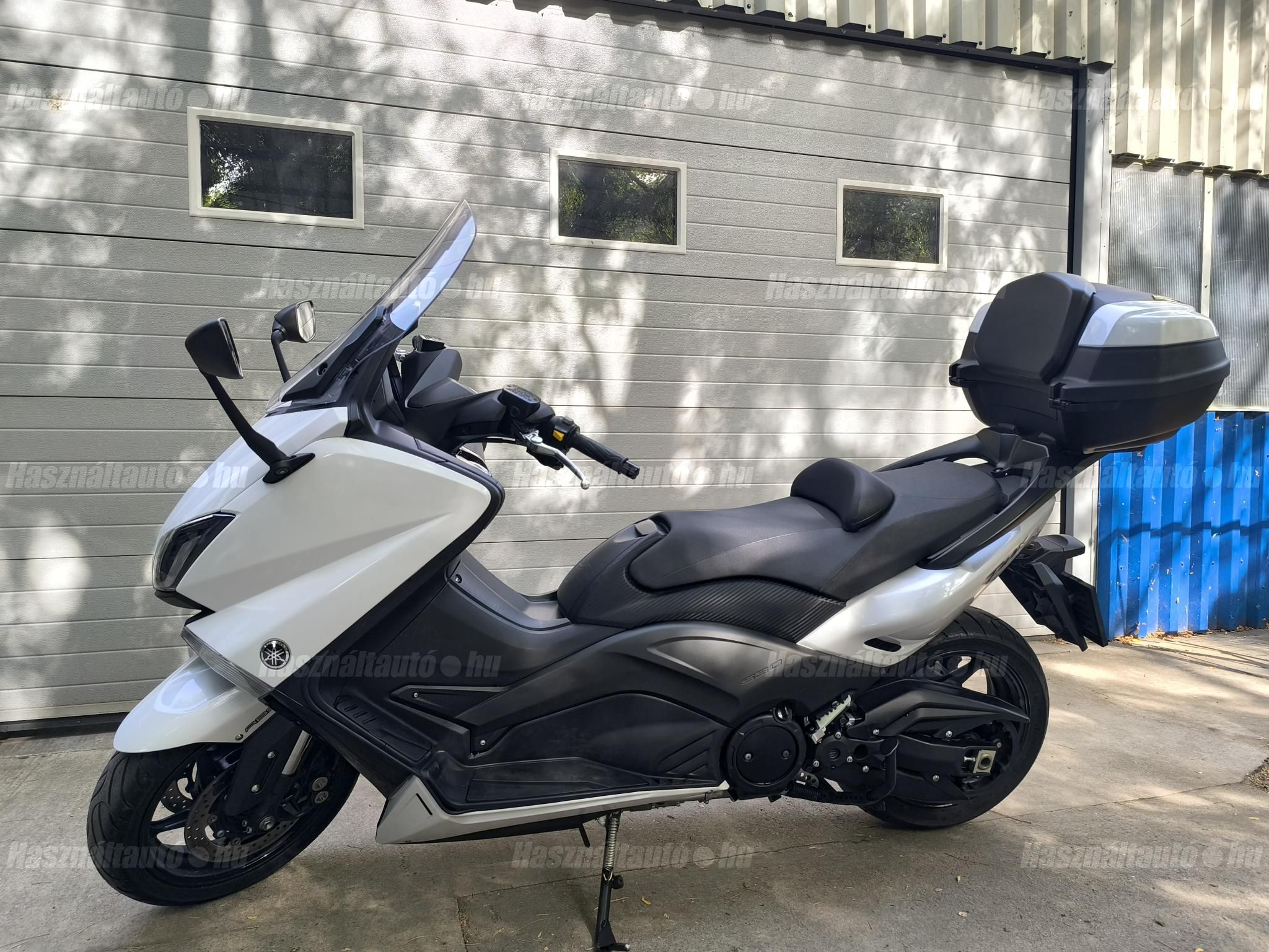 YAMAHA TMAX 2015/3 - 1