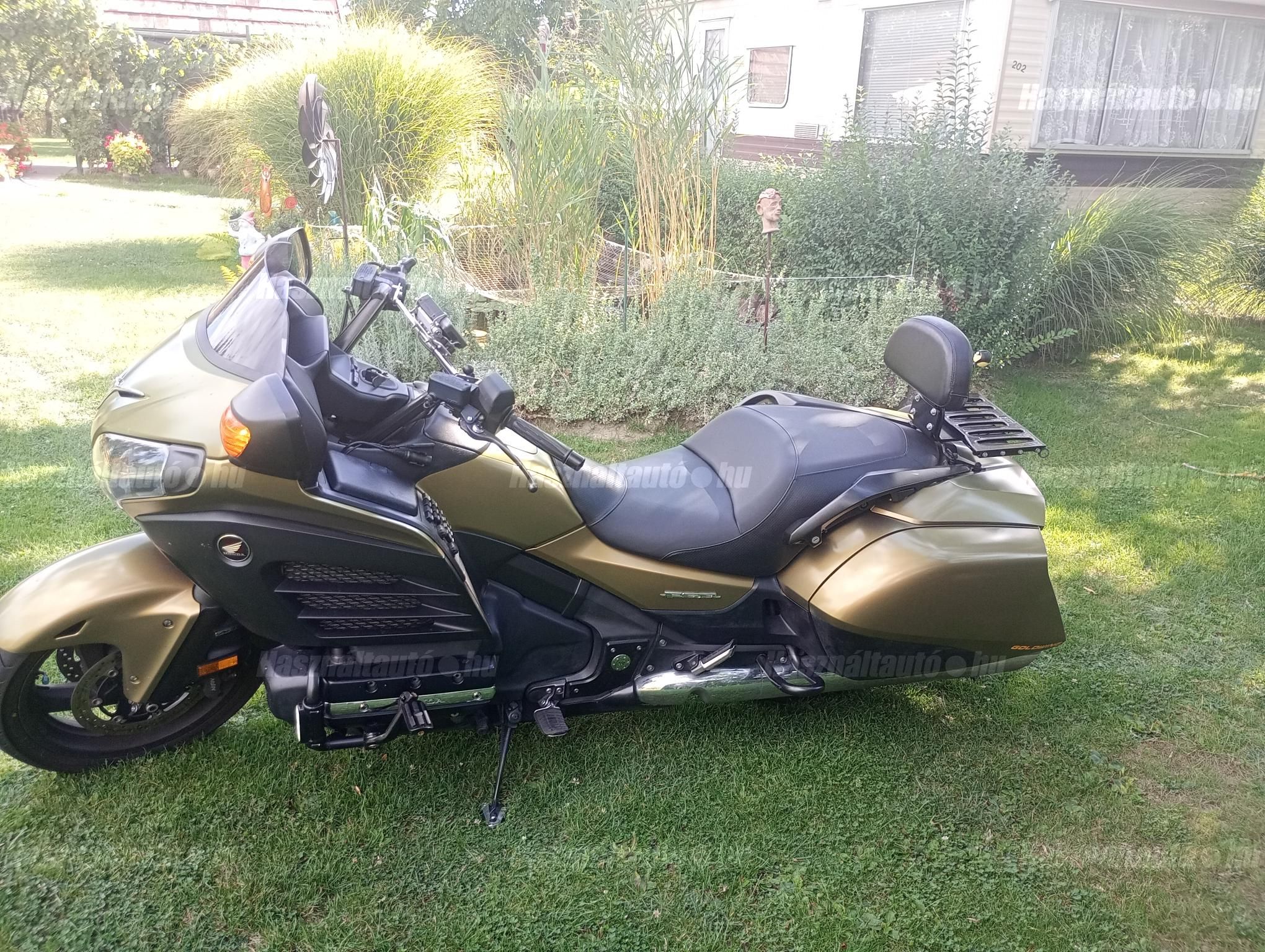 HONDA GL 1800 F6B GOLD WING 2013/4 - 1