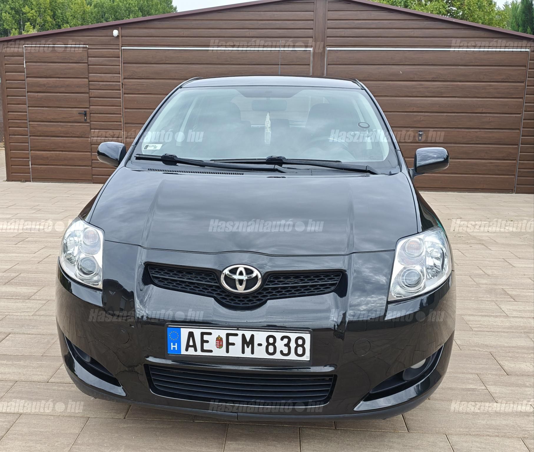 TOYOTA AURIS 2009/2 - 1