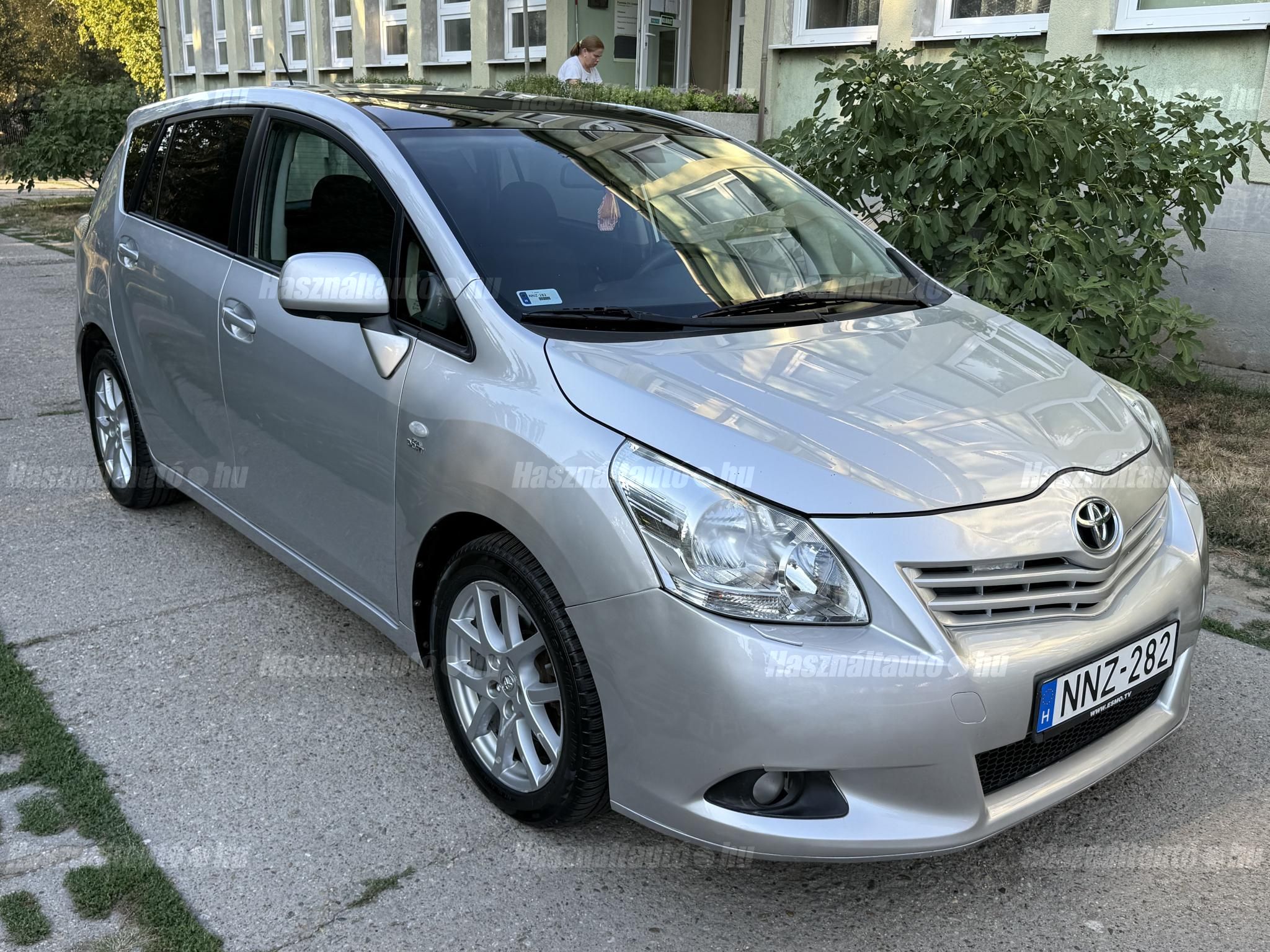 TOYOTA VERSO 2010/1 - 1
