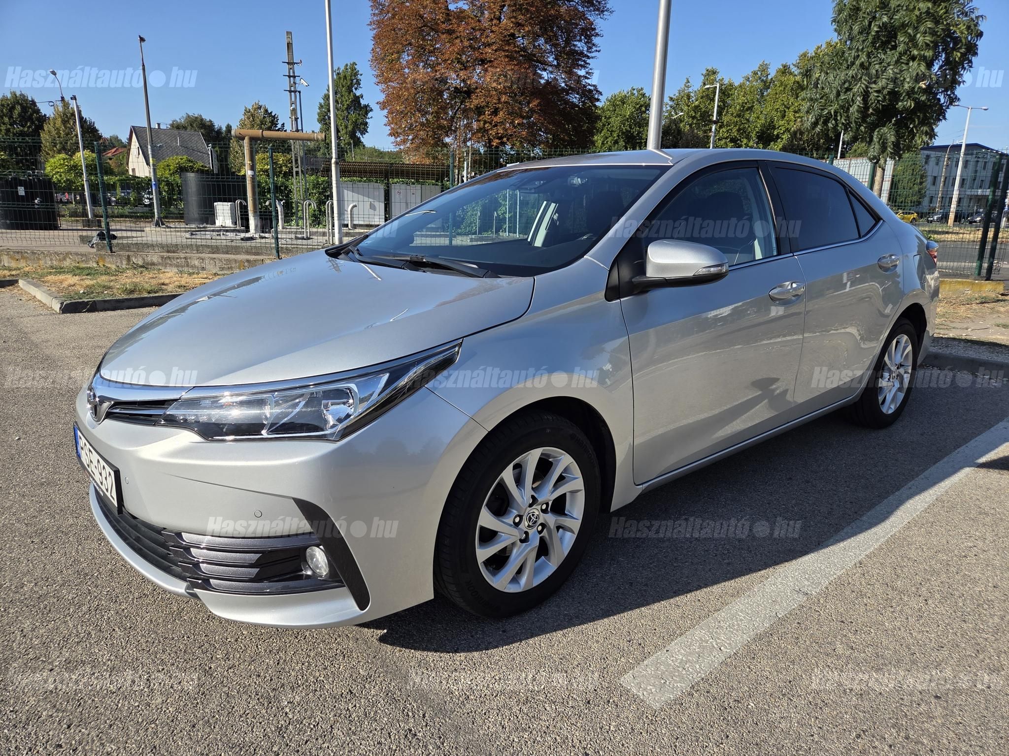 TOYOTA COROLLA 2017 - 1