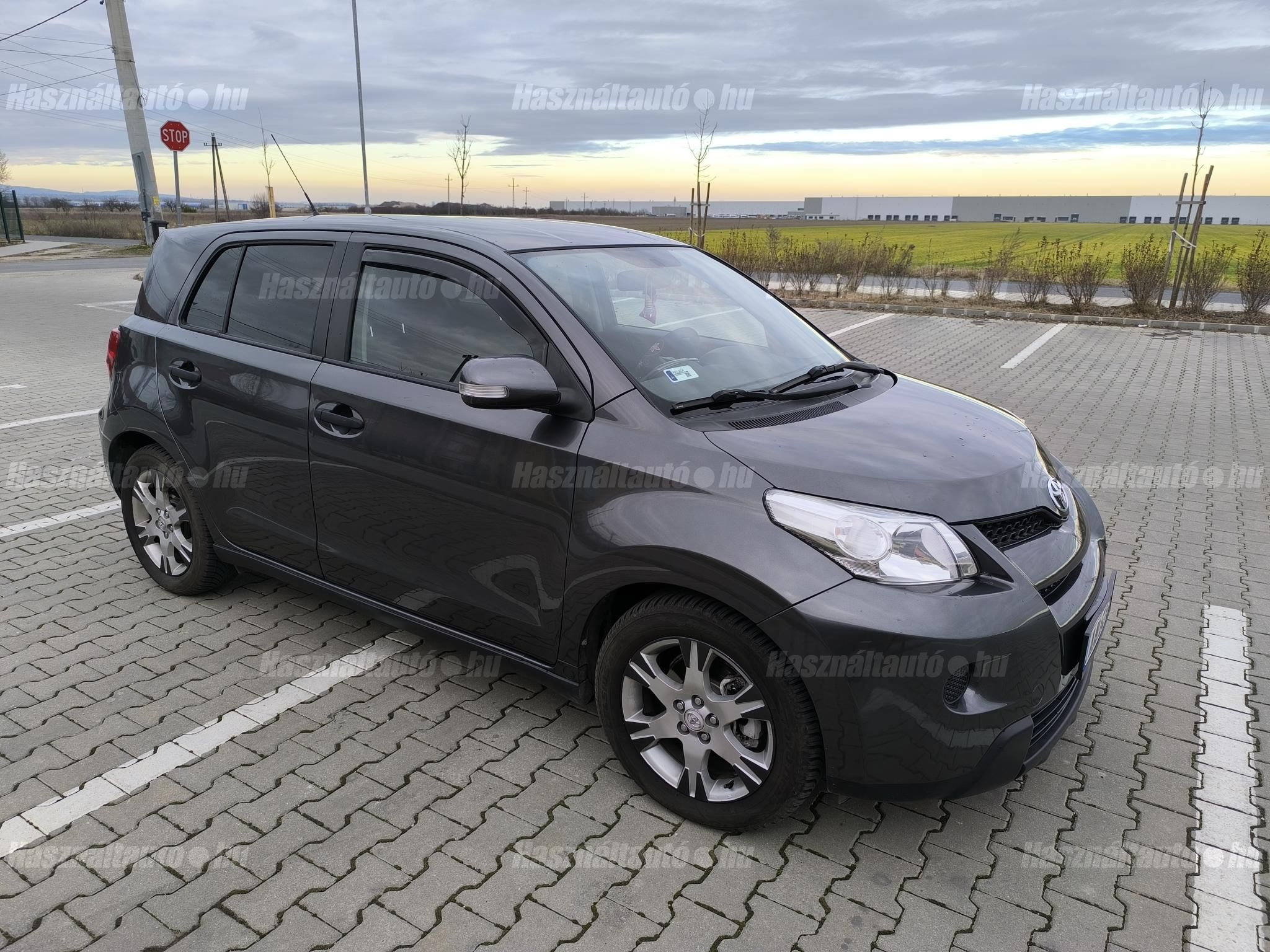 TOYOTA URBAN CRUISER 2011/3 - 1