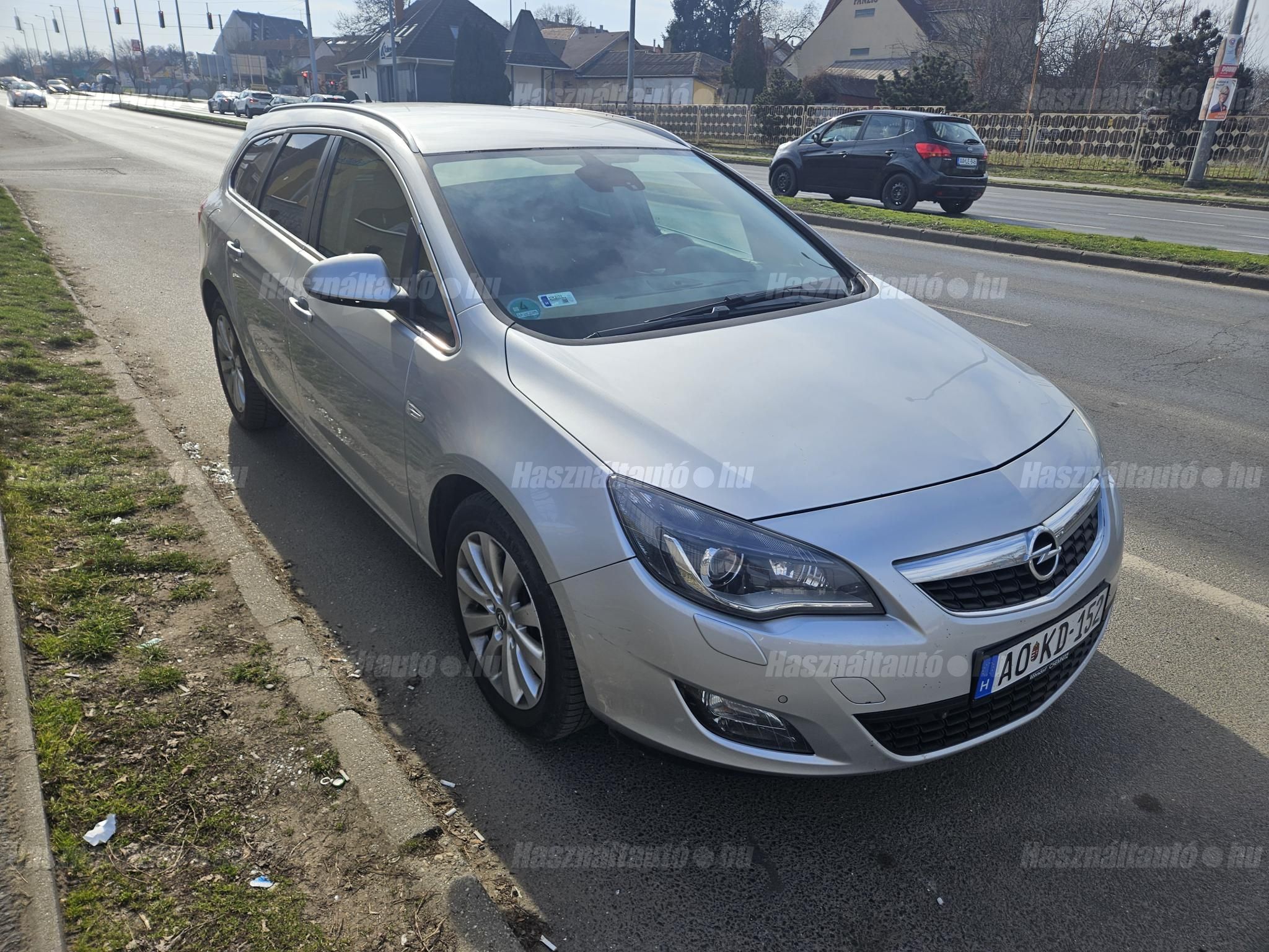 OPEL ASTRA J 2011/11 - 1
