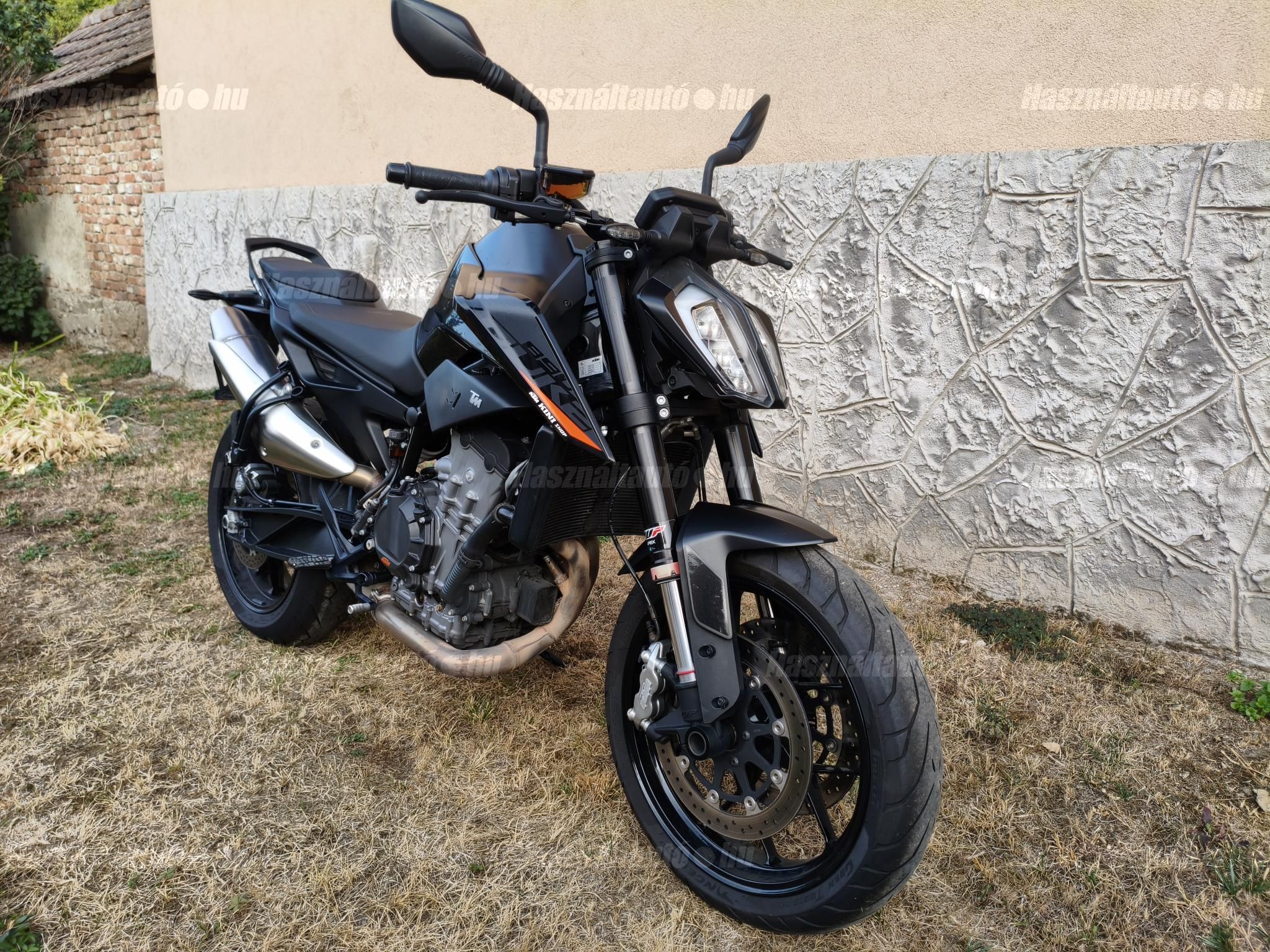 KTM 890 DUKE 2020/6 - 1