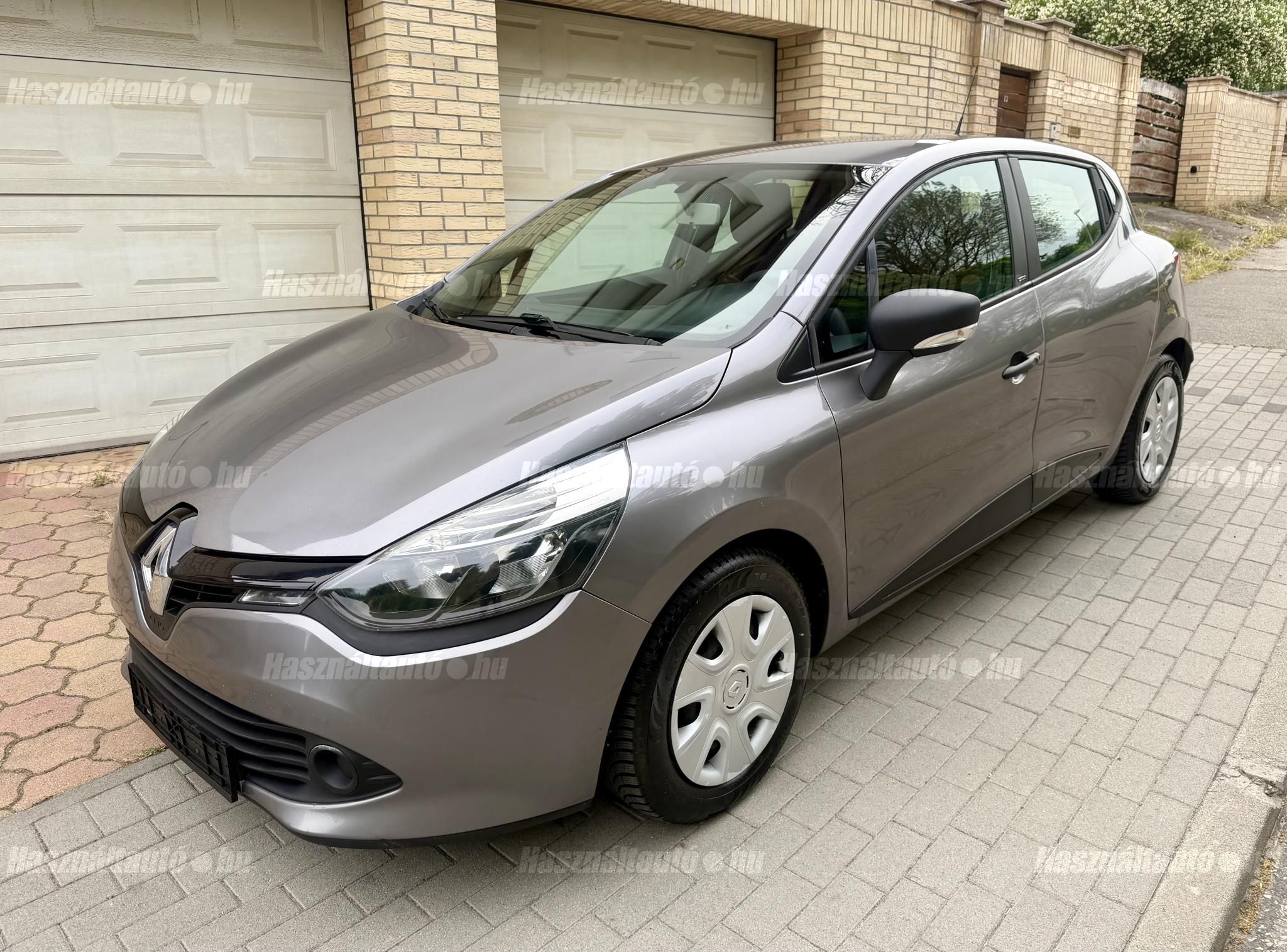 RENAULT CLIO 2013/8 - 1