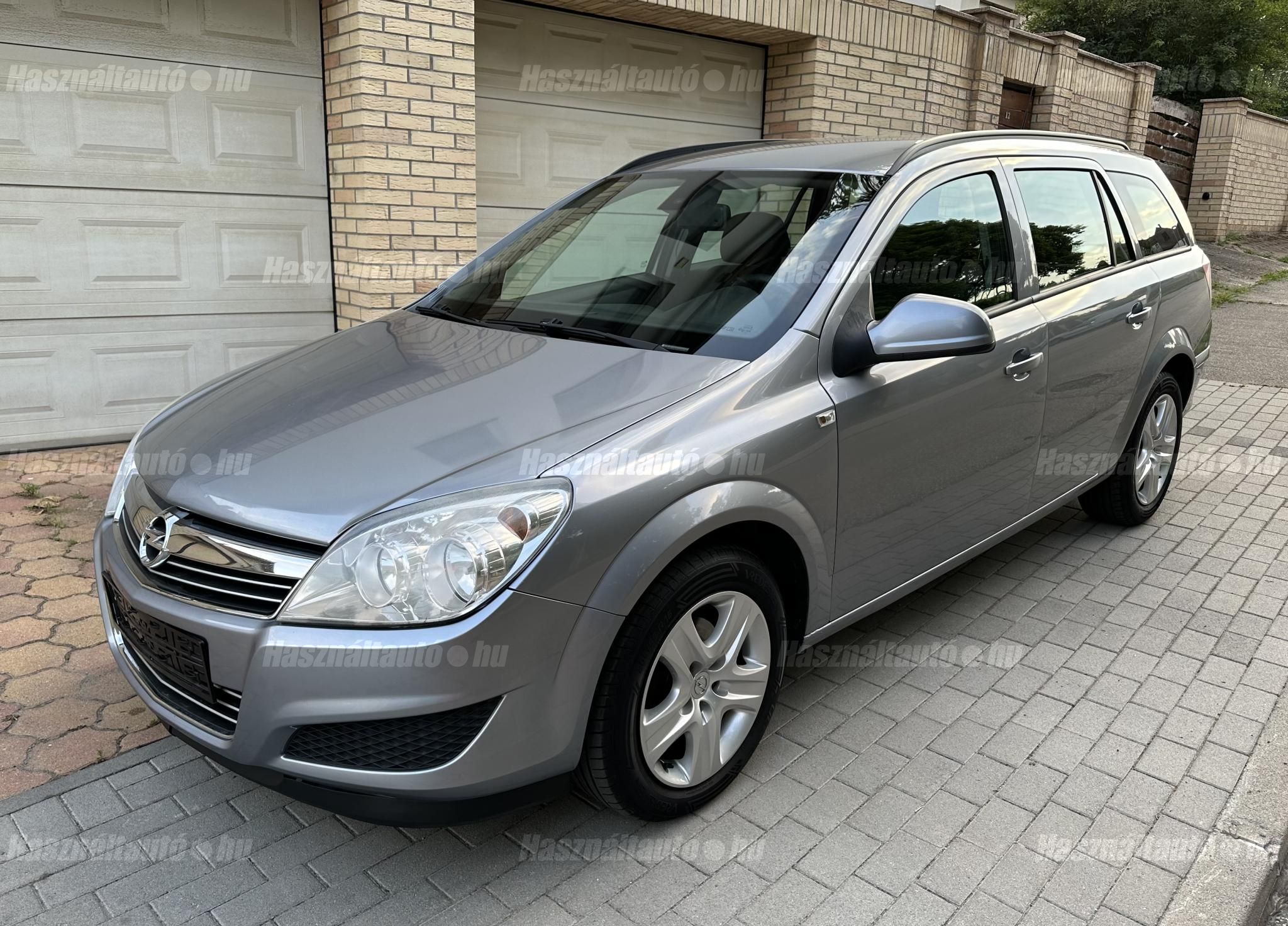 OPEL ASTRA H 2010 - 1