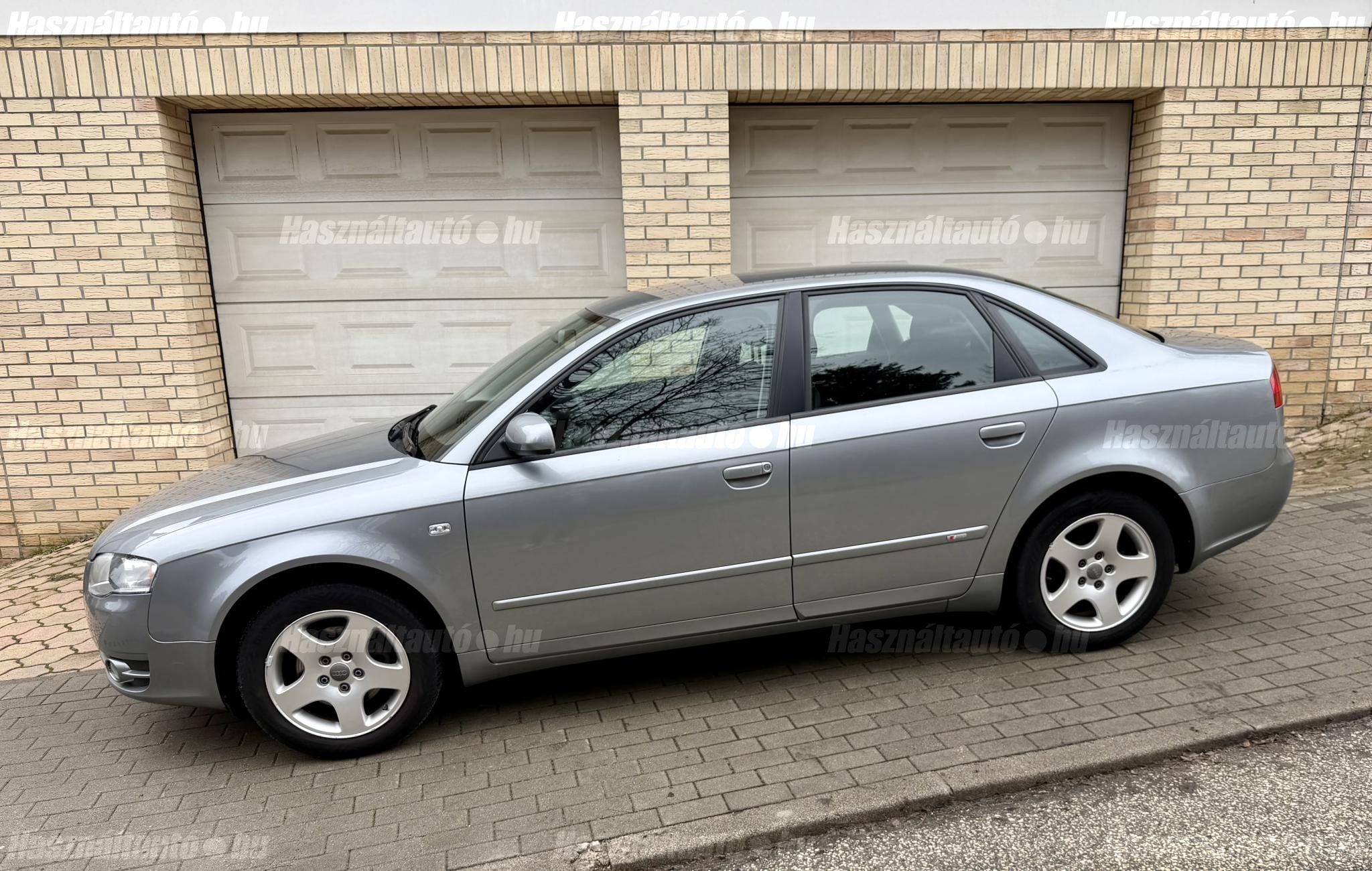 AUDI A4 2006/7 - 1