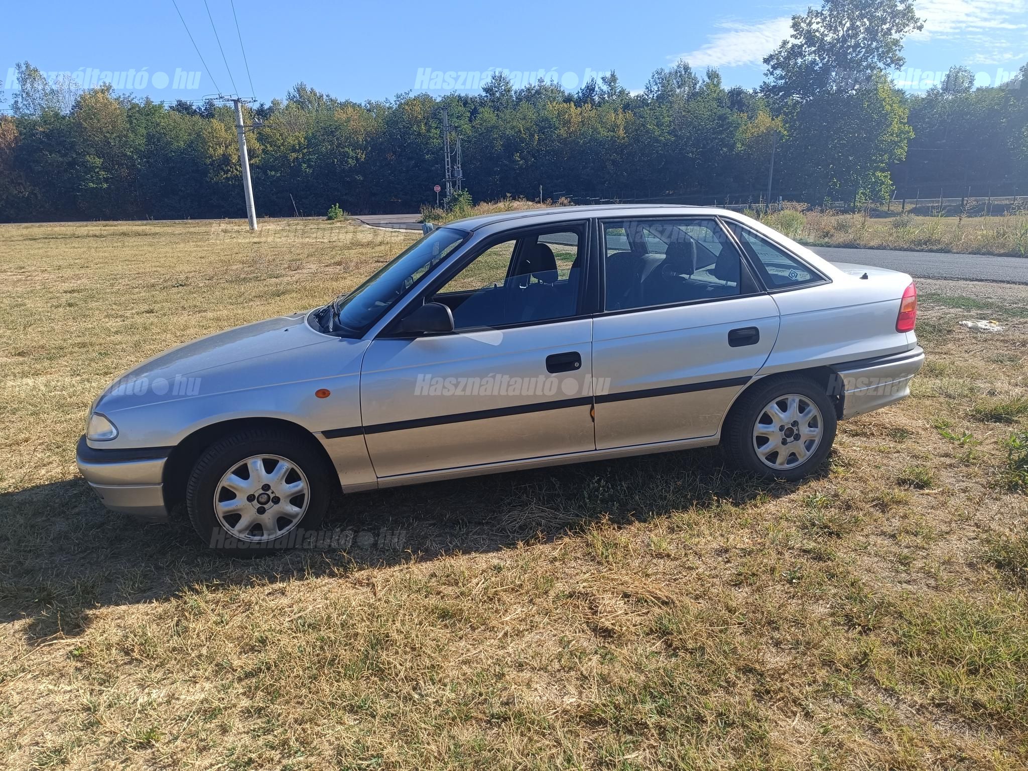 OPEL ASTRA F 2002/10 - 1