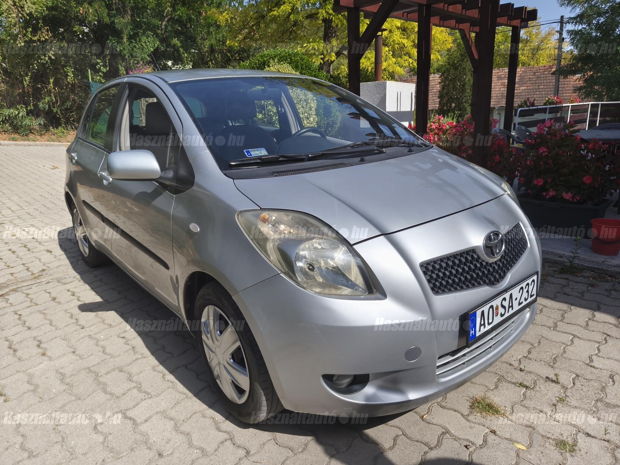 TOYOTA YARIS 2007/11 - 1