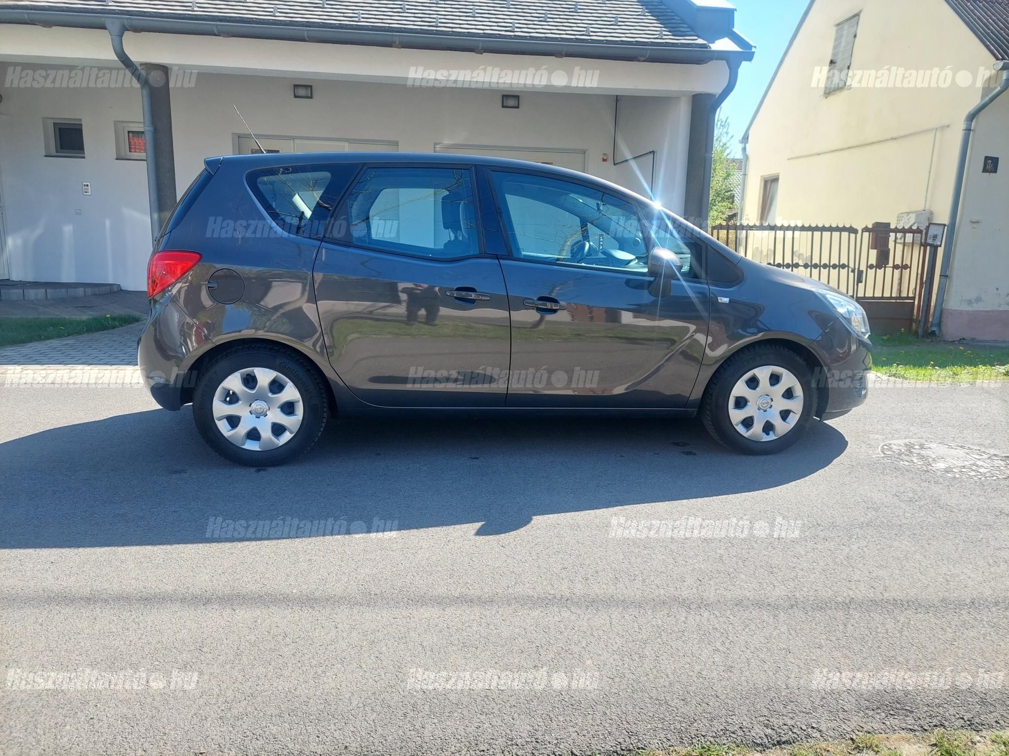OPEL MERIVA B 2017/4 - 1