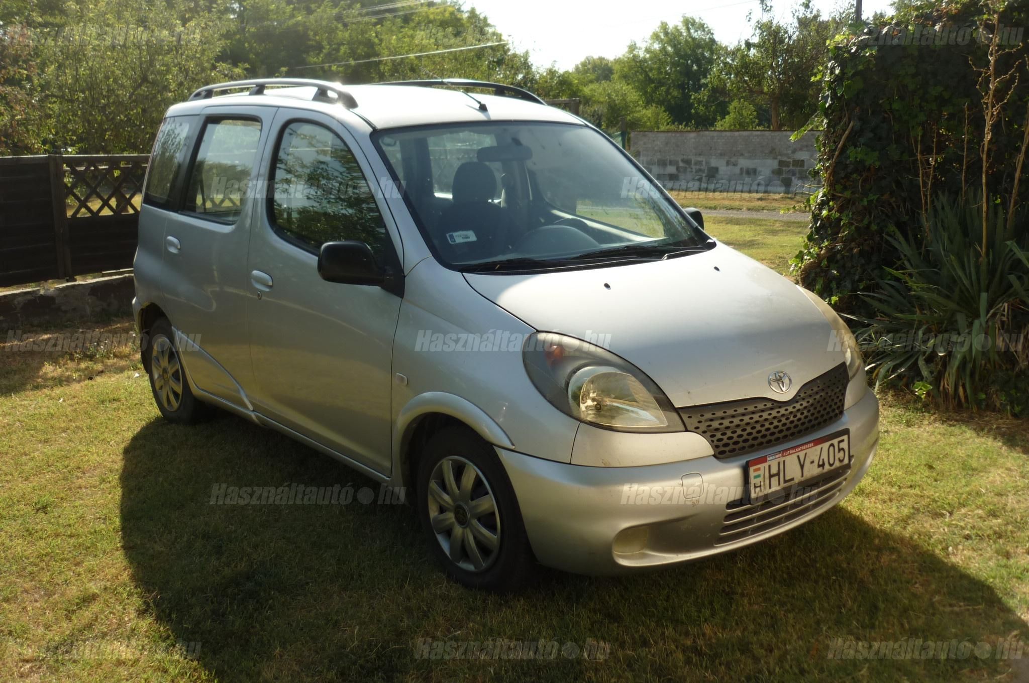 TOYOTA YARIS VERSO 2001/1 - 1