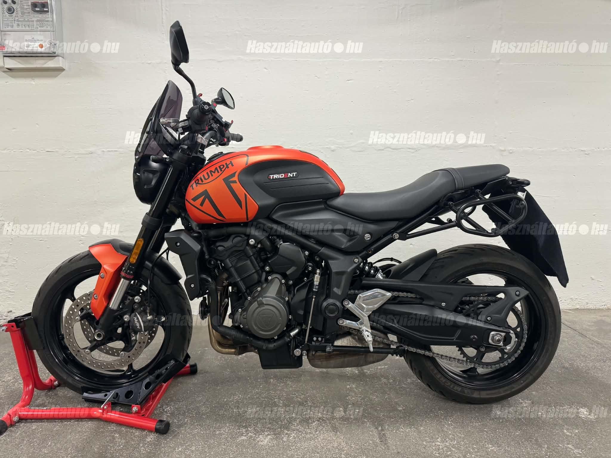 TRIUMPH TRIDENT 2023/5 - 1