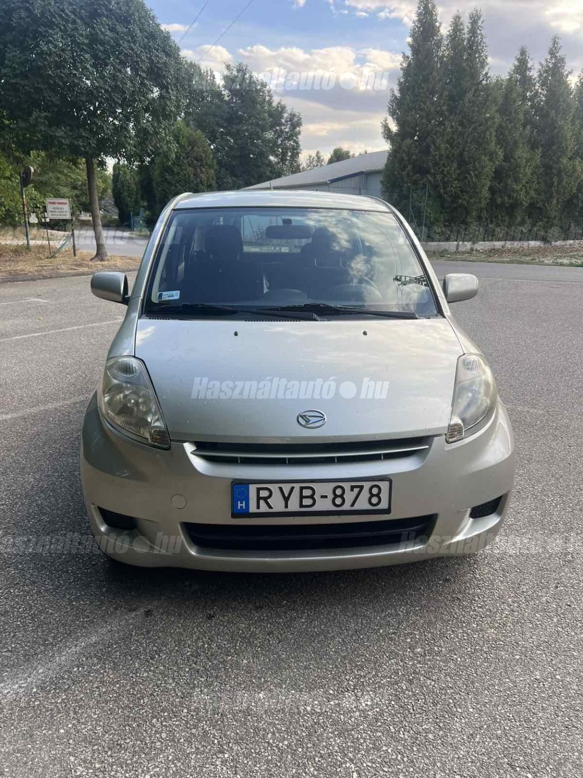 DAIHATSU SIRION 2010/6 - 1