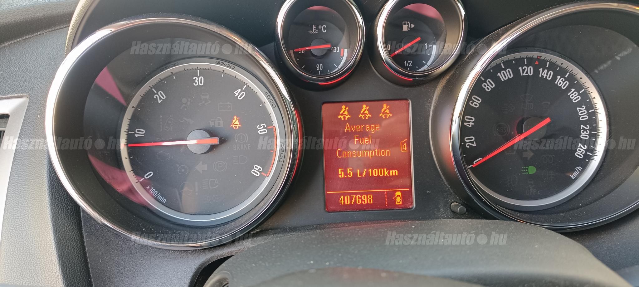 OPEL ASTRA J 2010/3 - 1