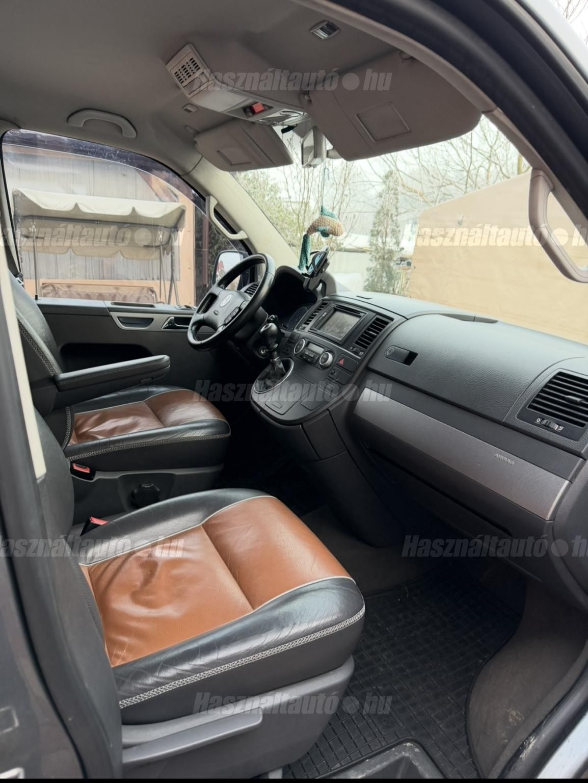 VOLKSWAGEN MULTIVAN 2009/9 - 1