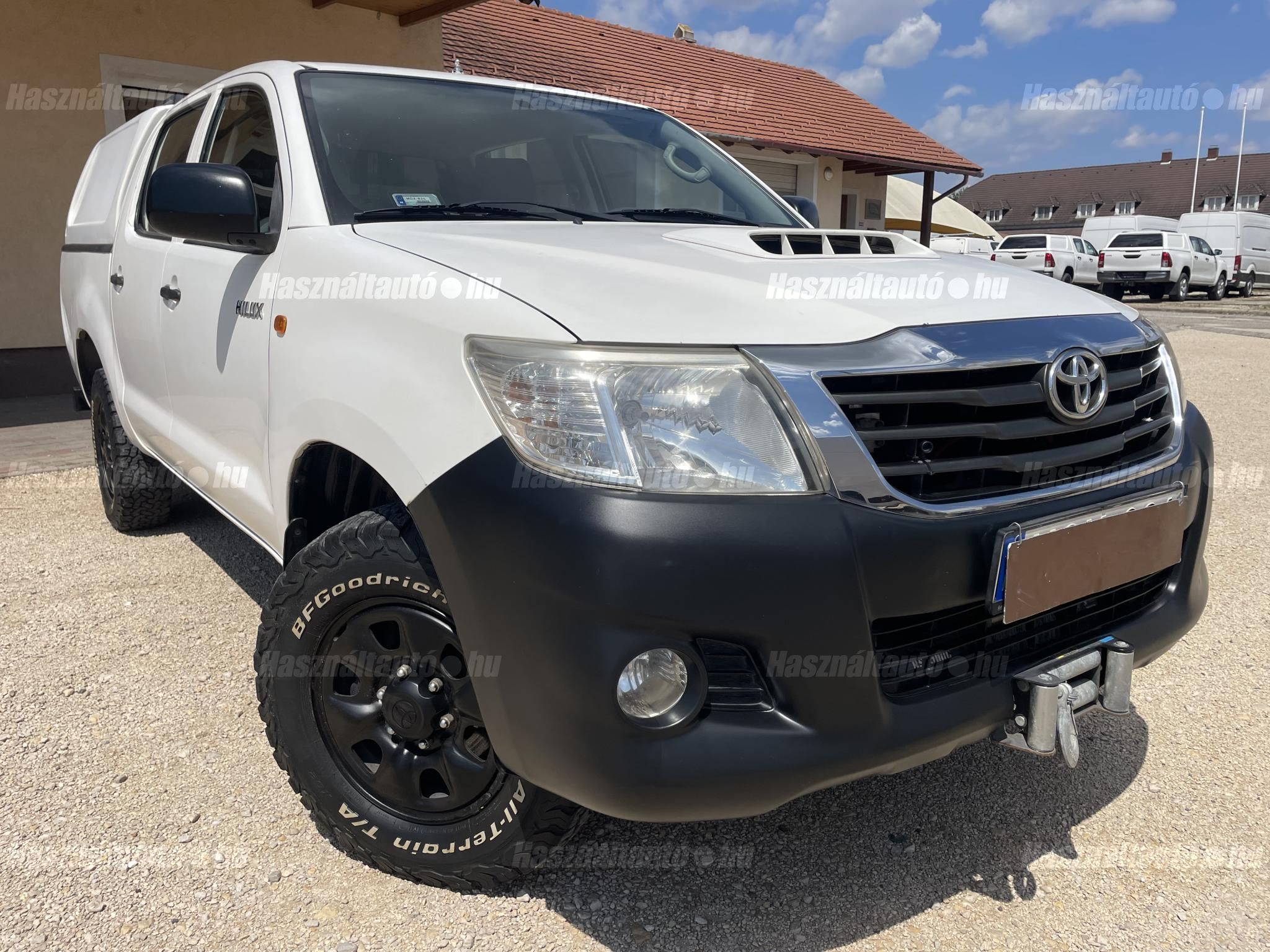 TOYOTA HILUX 2014/11 - 1
