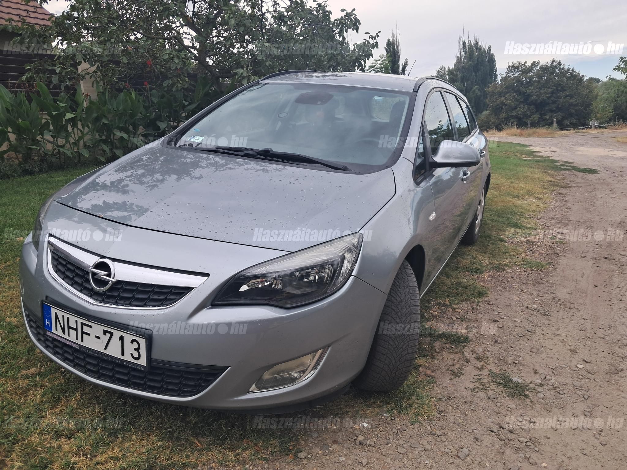 OPEL ASTRA J 2011/2 - 1