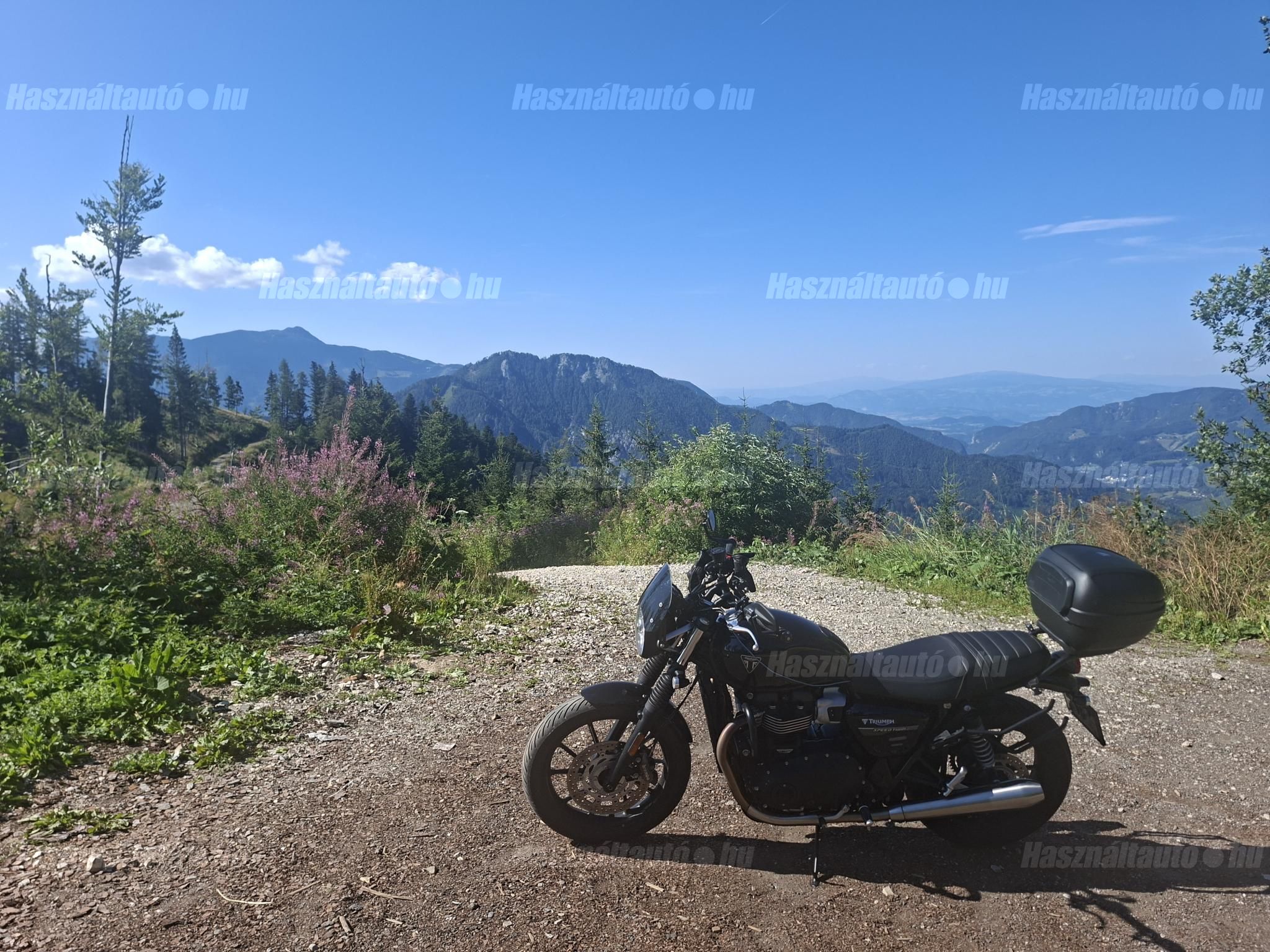 TRIUMPH SPEED TWIN 2024/11 - 1