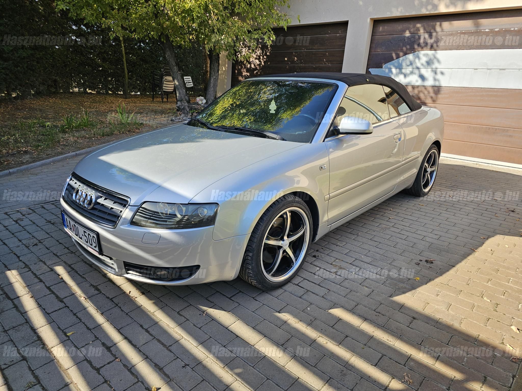 AUDI A4 CABRIO 2003/4 - 1
