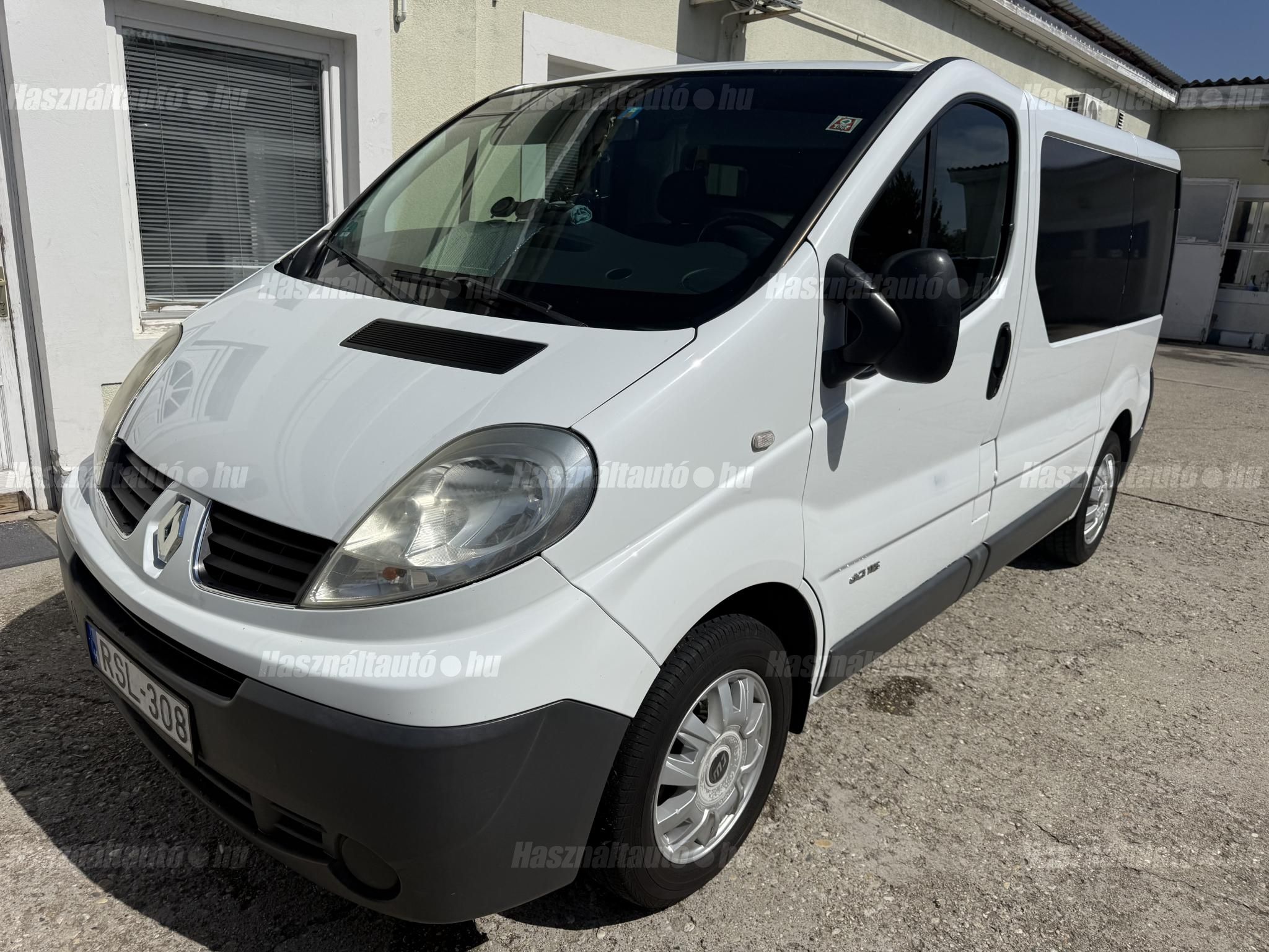RENAULT TRAFIC 2013/2 - 1