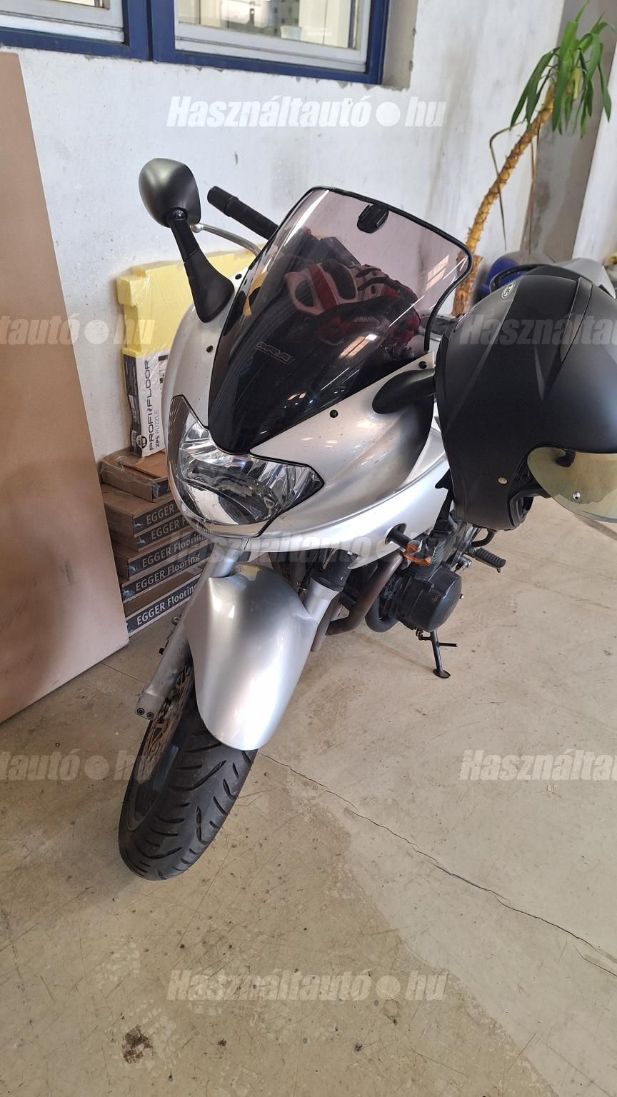 KAWASAKI ZR-7S 2002/3 - 1