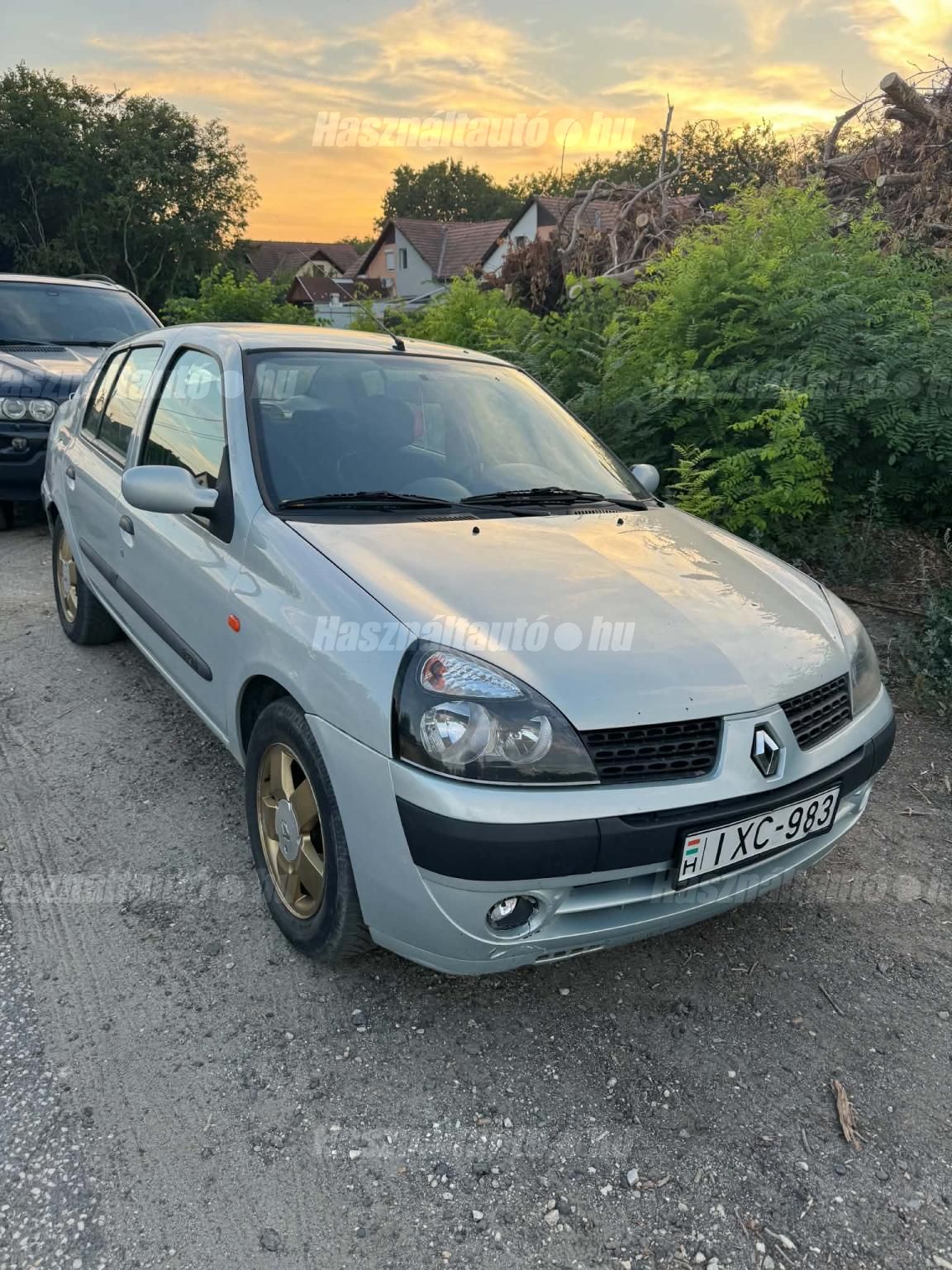 RENAULT THALIA 2004/10 - 1