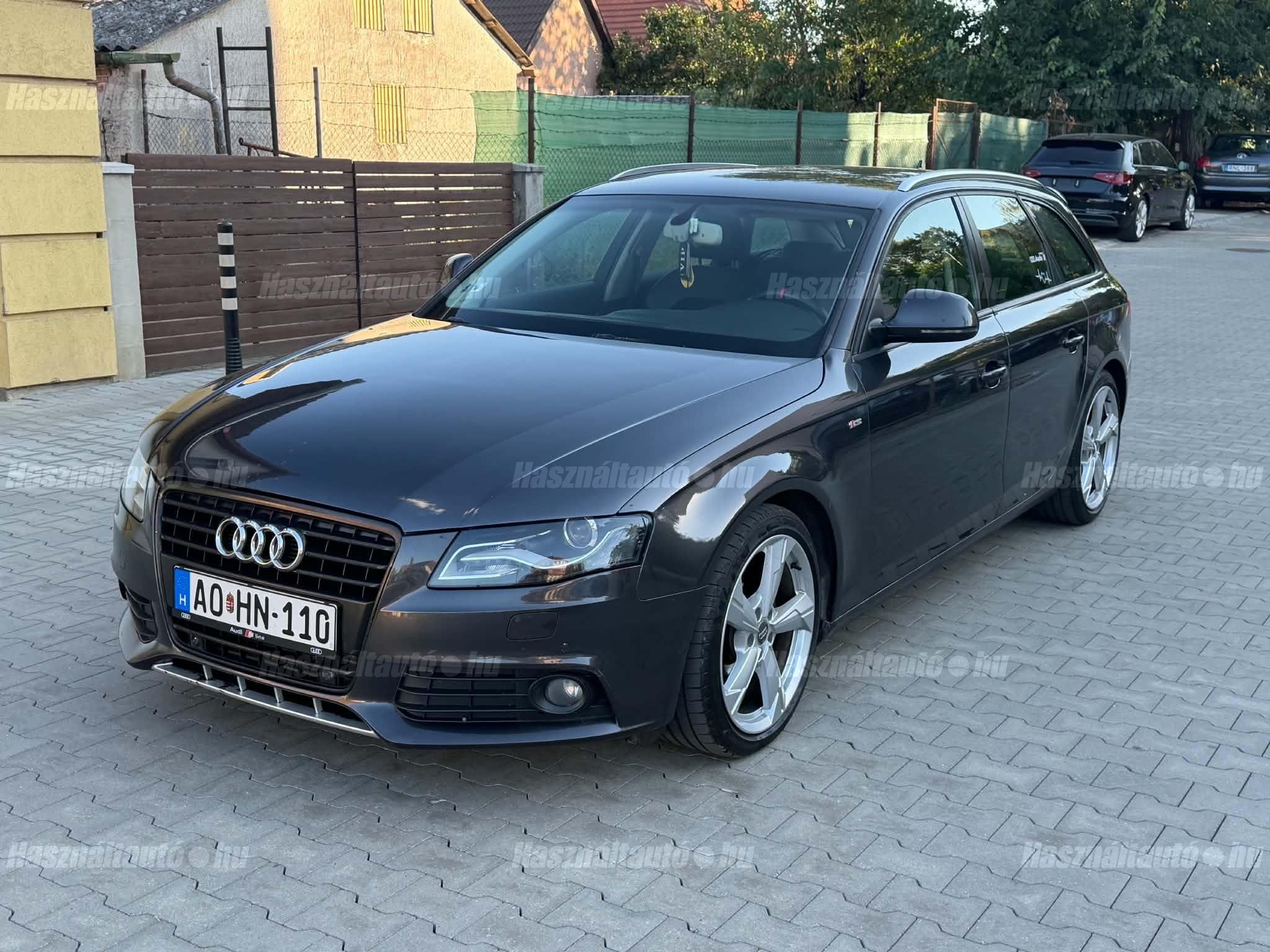 AUDI A4 2009 - 1