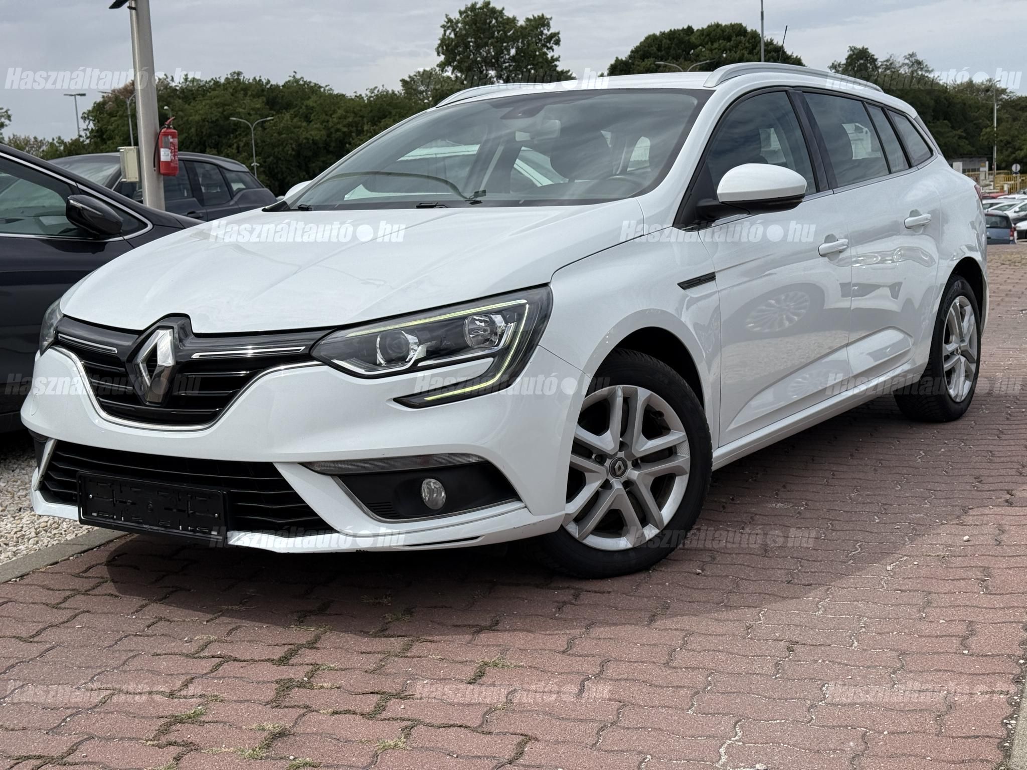 RENAULT MEGANE 2018/11 - 1