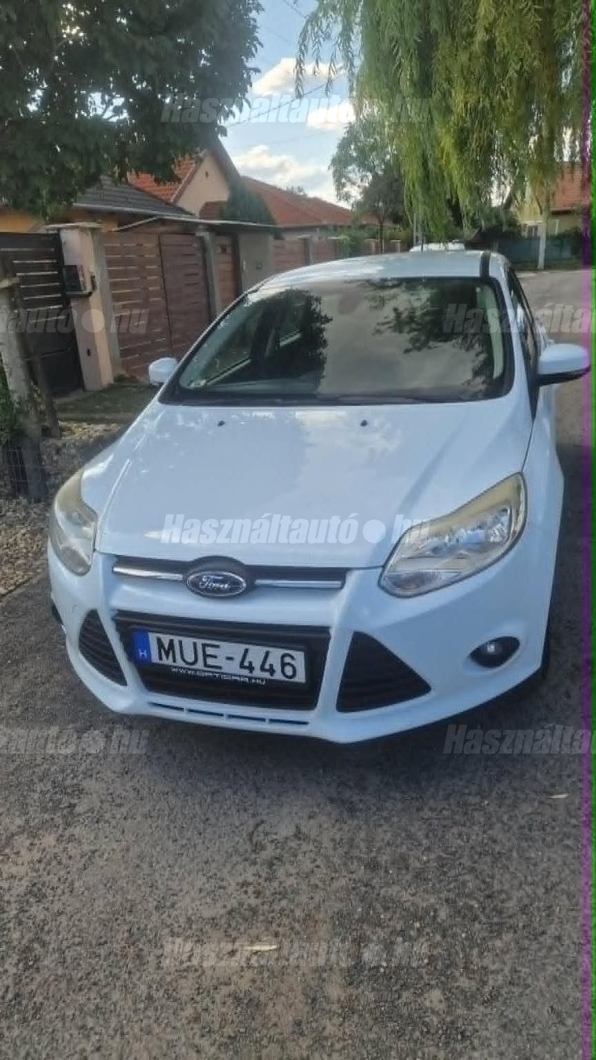 FORD FOCUS 2014/8 - 1