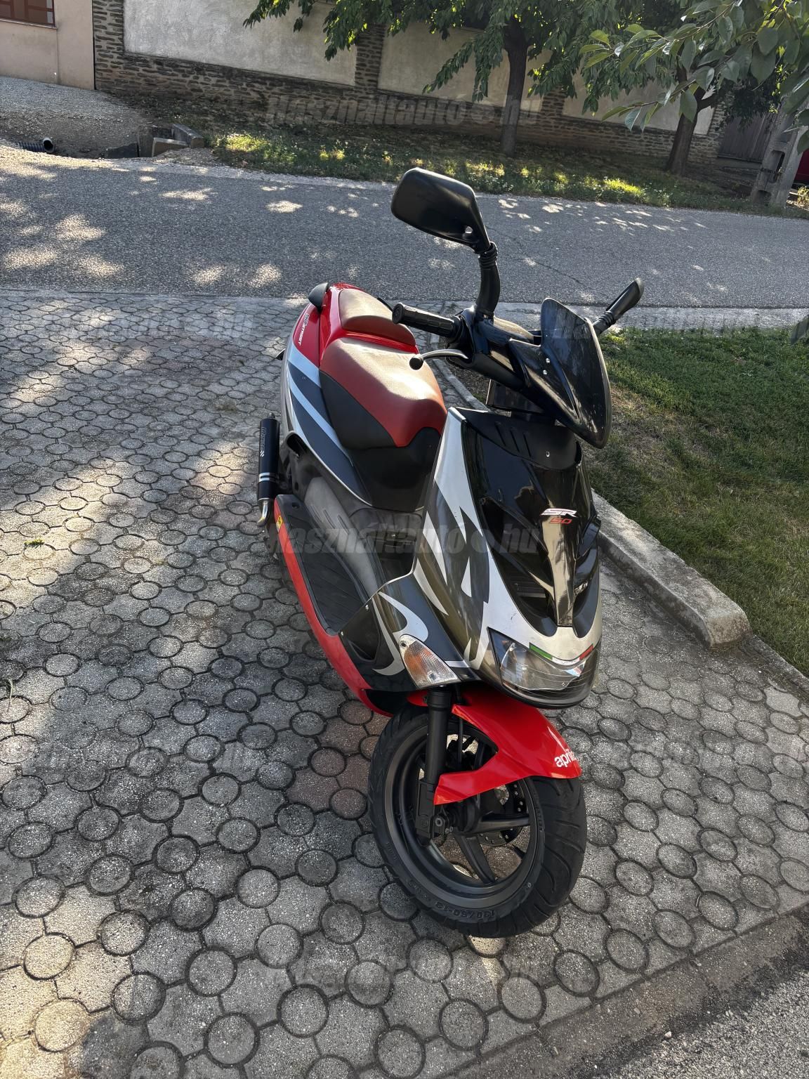 APRILIA SR 50 2014 - 1