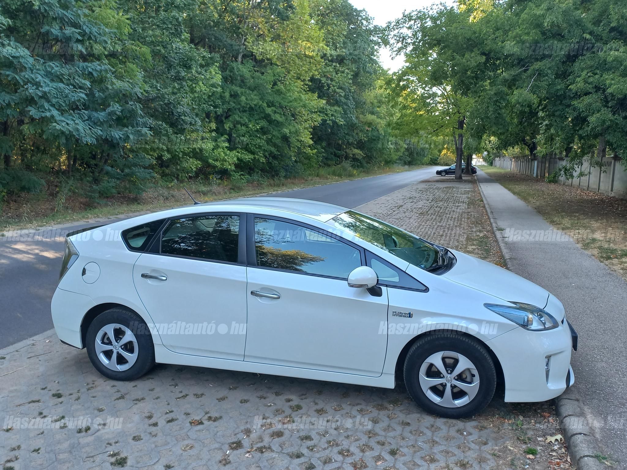TOYOTA PRIUS PLUG-IN 2012/10 - 1