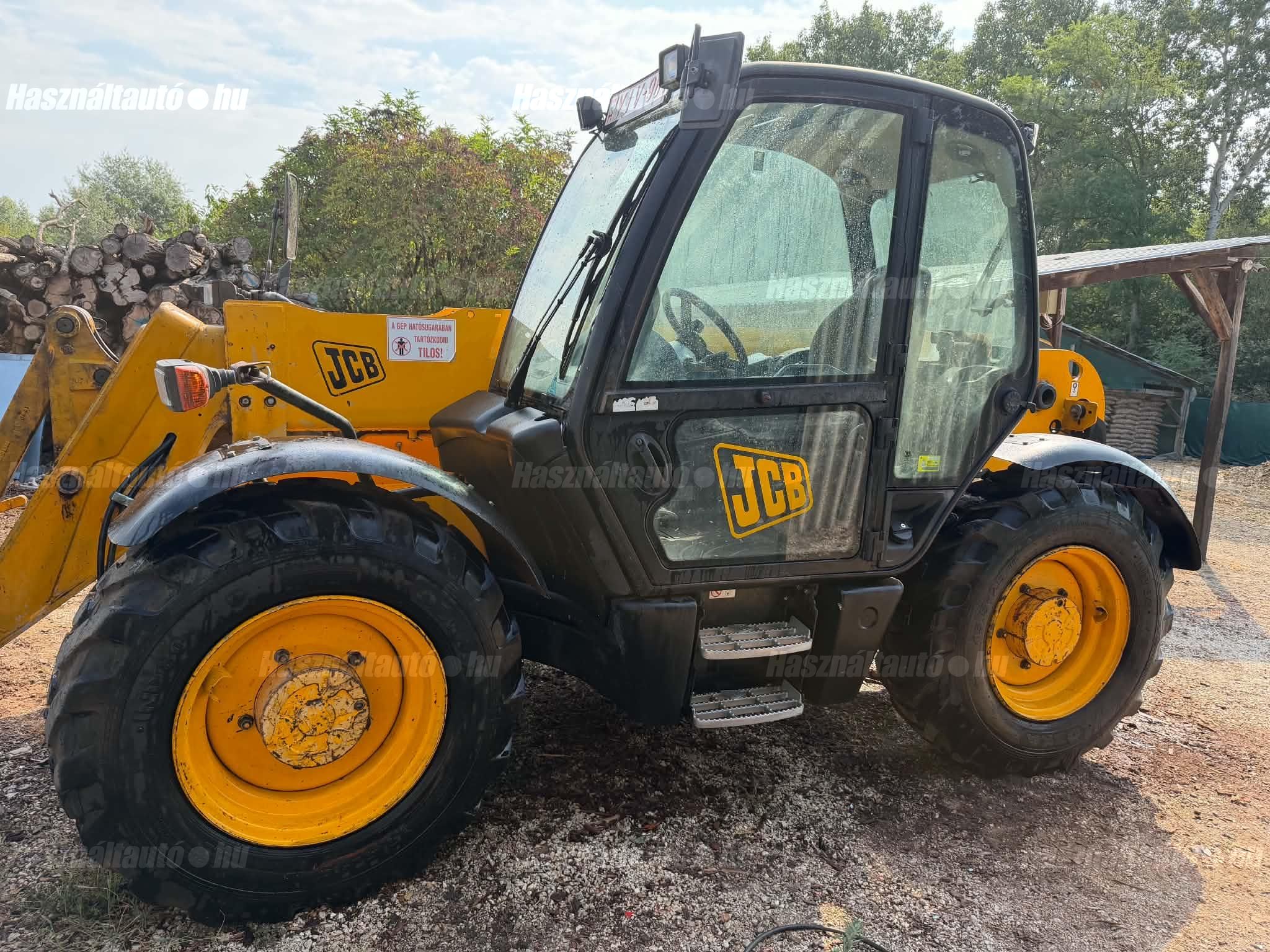 JCB 2009 - 1