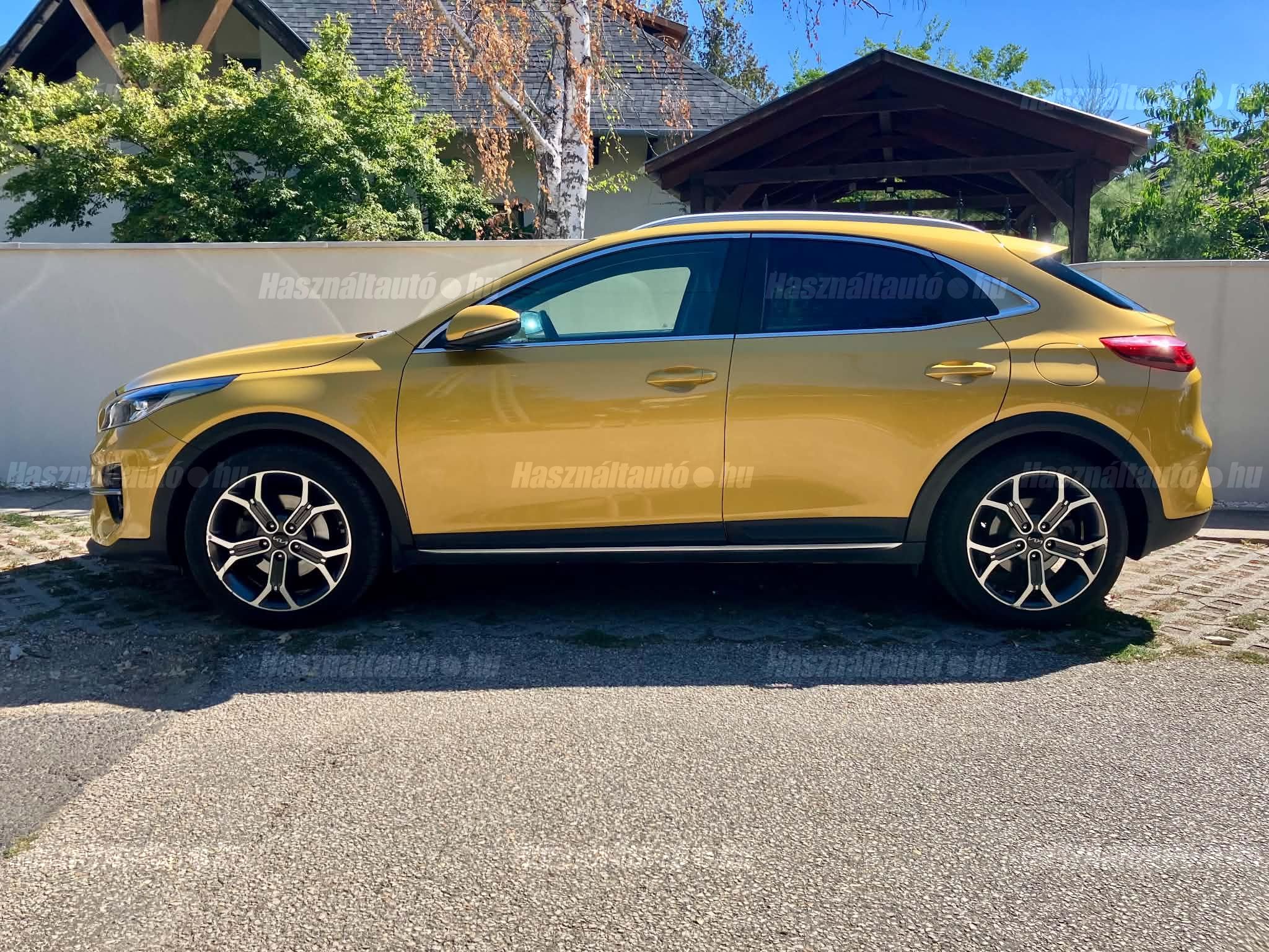 KIA XCEED 2022/8 - 1